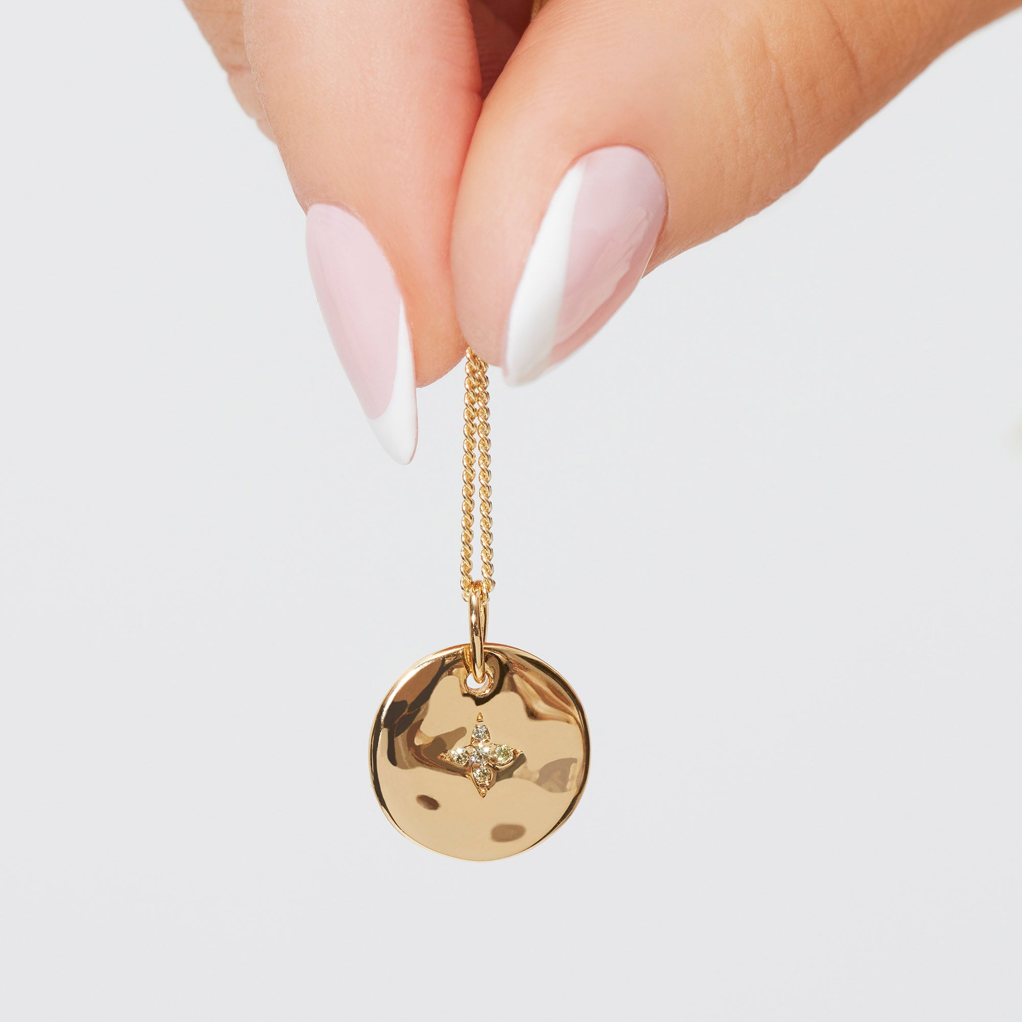Muru Jewellery August syntymäkivikaulakoru kulta