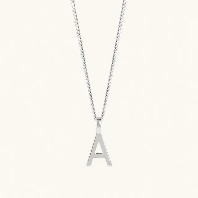 Muru Jewellery Little Love Letters kirjainkaulakoru hopea
