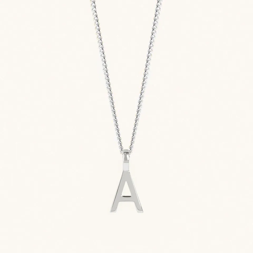Muru Jewellery Little Love Letters kirjainkaulakoru hopea
