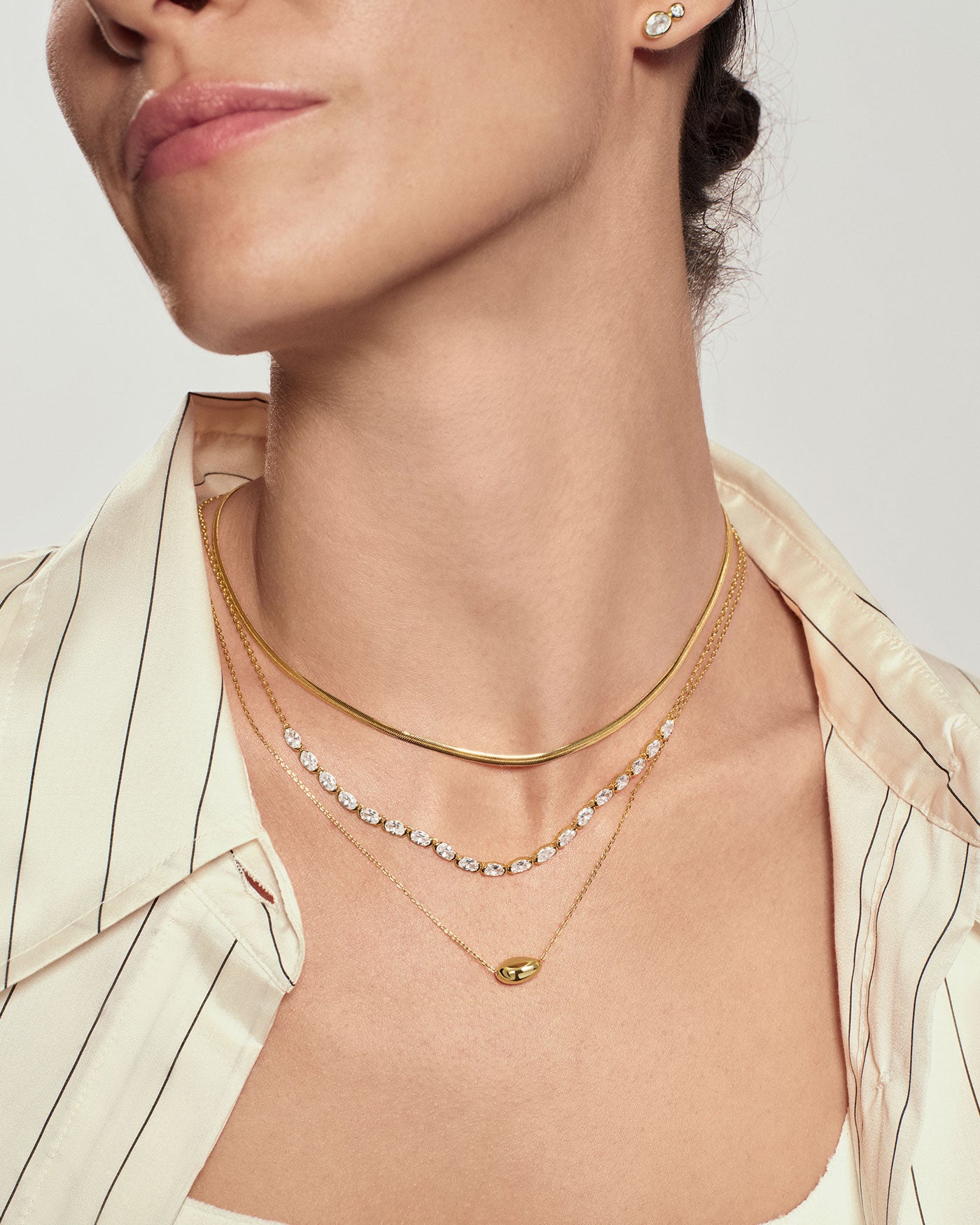 Ania Haie Wanderer Half-Bezel Oval Half-Tennis kaulakoru kulta zirkonia