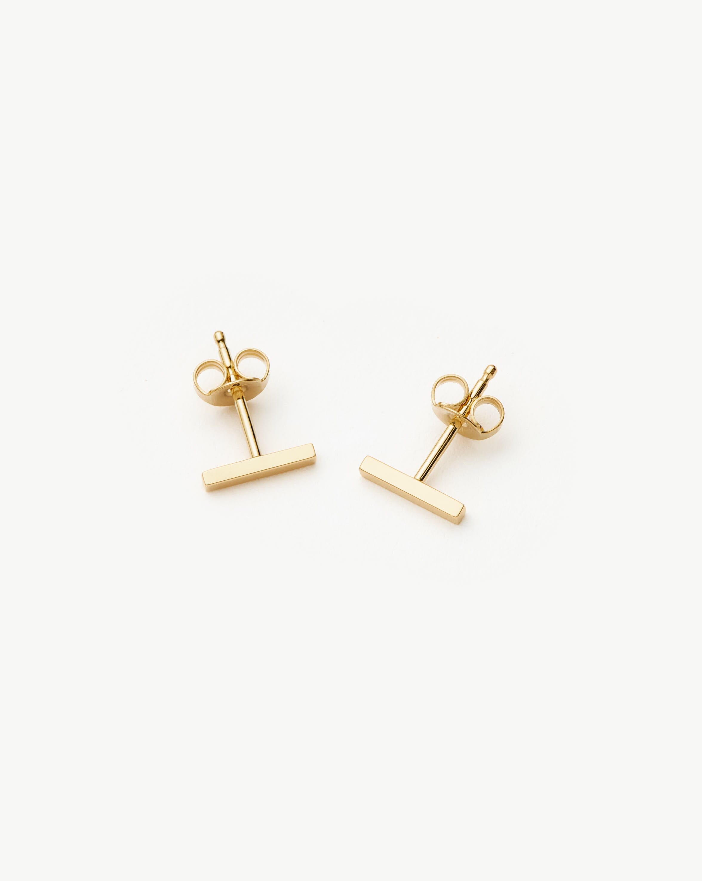 Missoma Bar Stud nappikorvakorut kulta 9kt