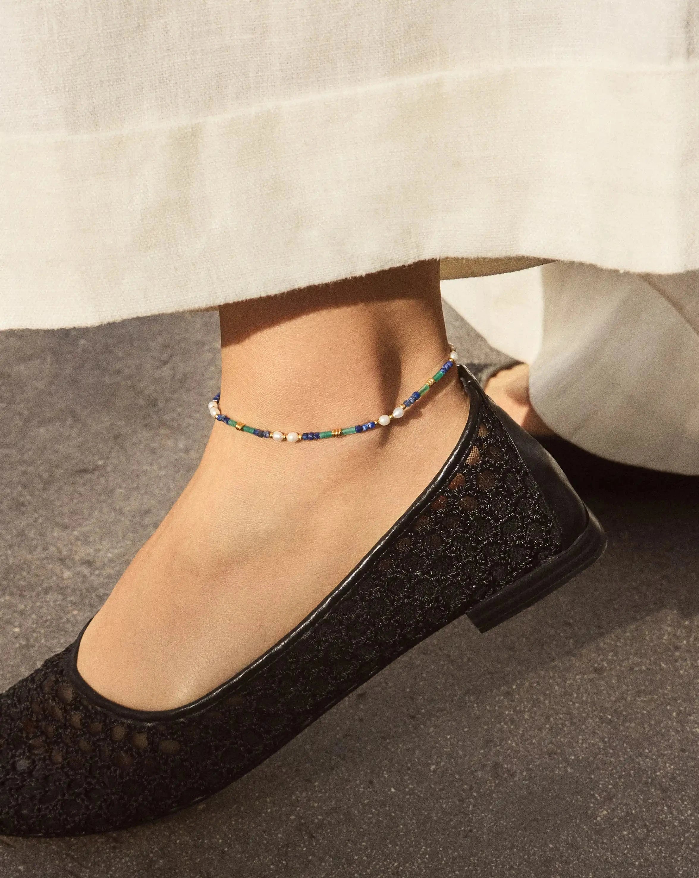 Missoma Beaded Gemstone nilkkakoru lagoon blue kulta