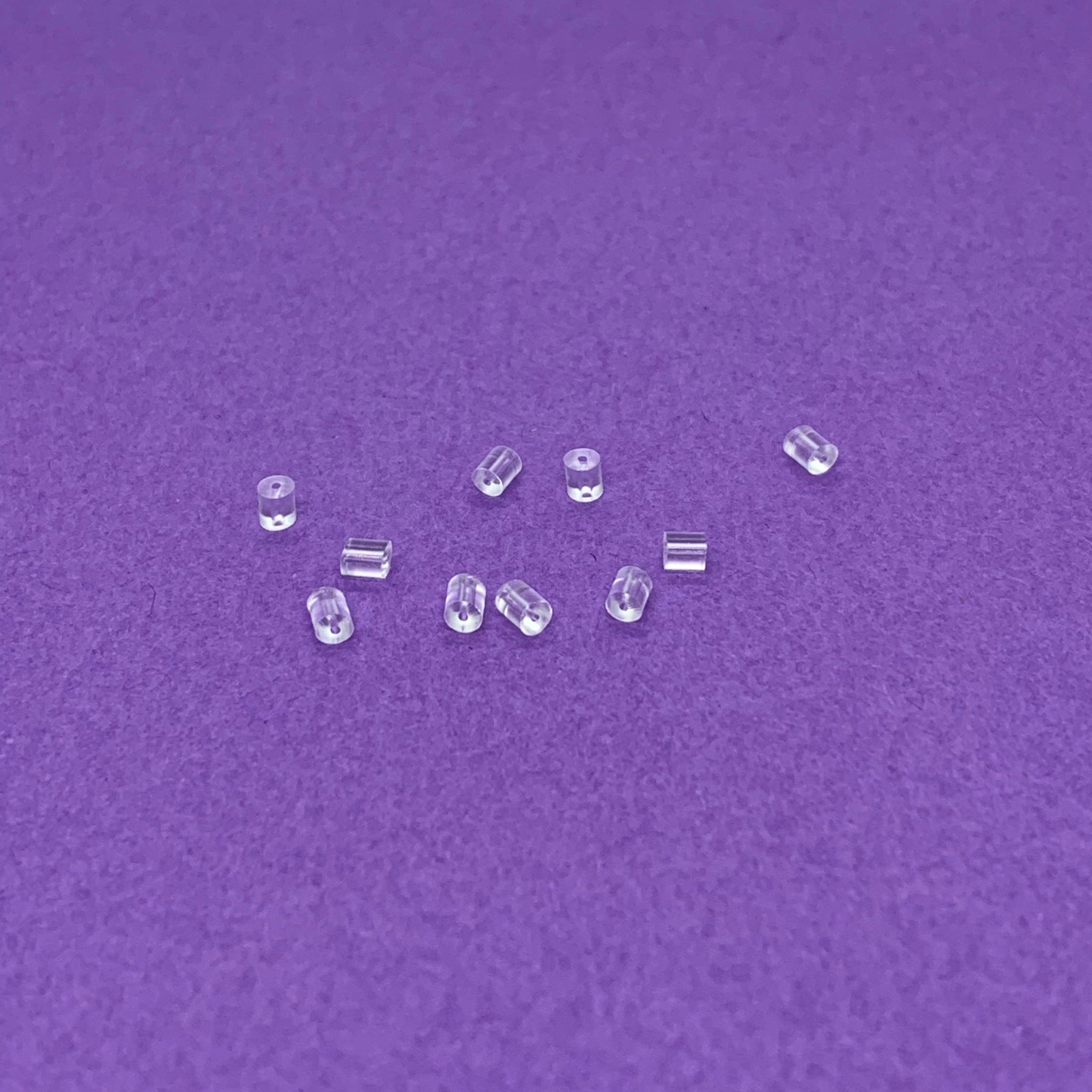 Valvimo silikonistopparit korvakoruihin 3x3 mm läpinäkyvä
