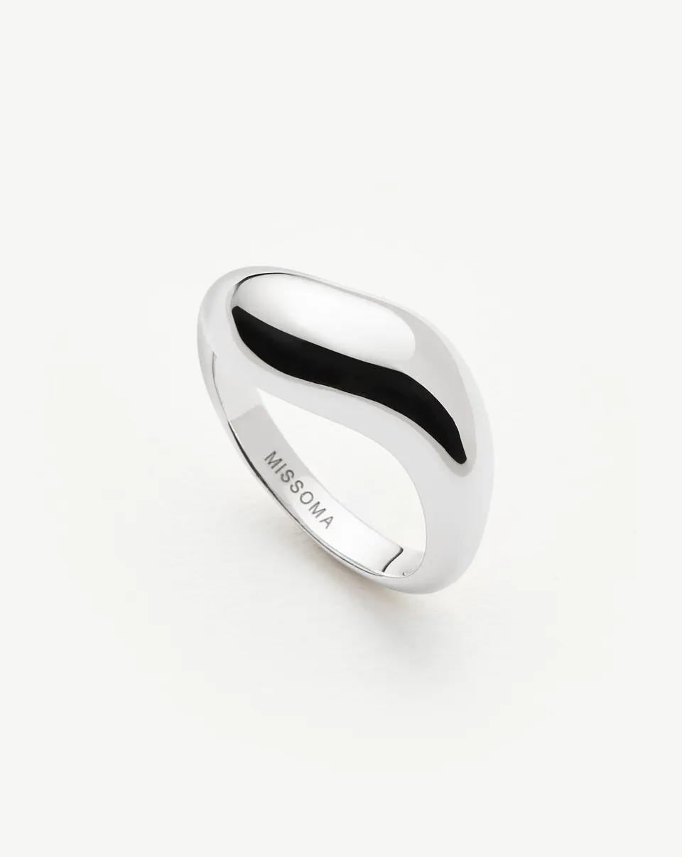 Missoma Savi Signature Stacking sormus hopeoitu