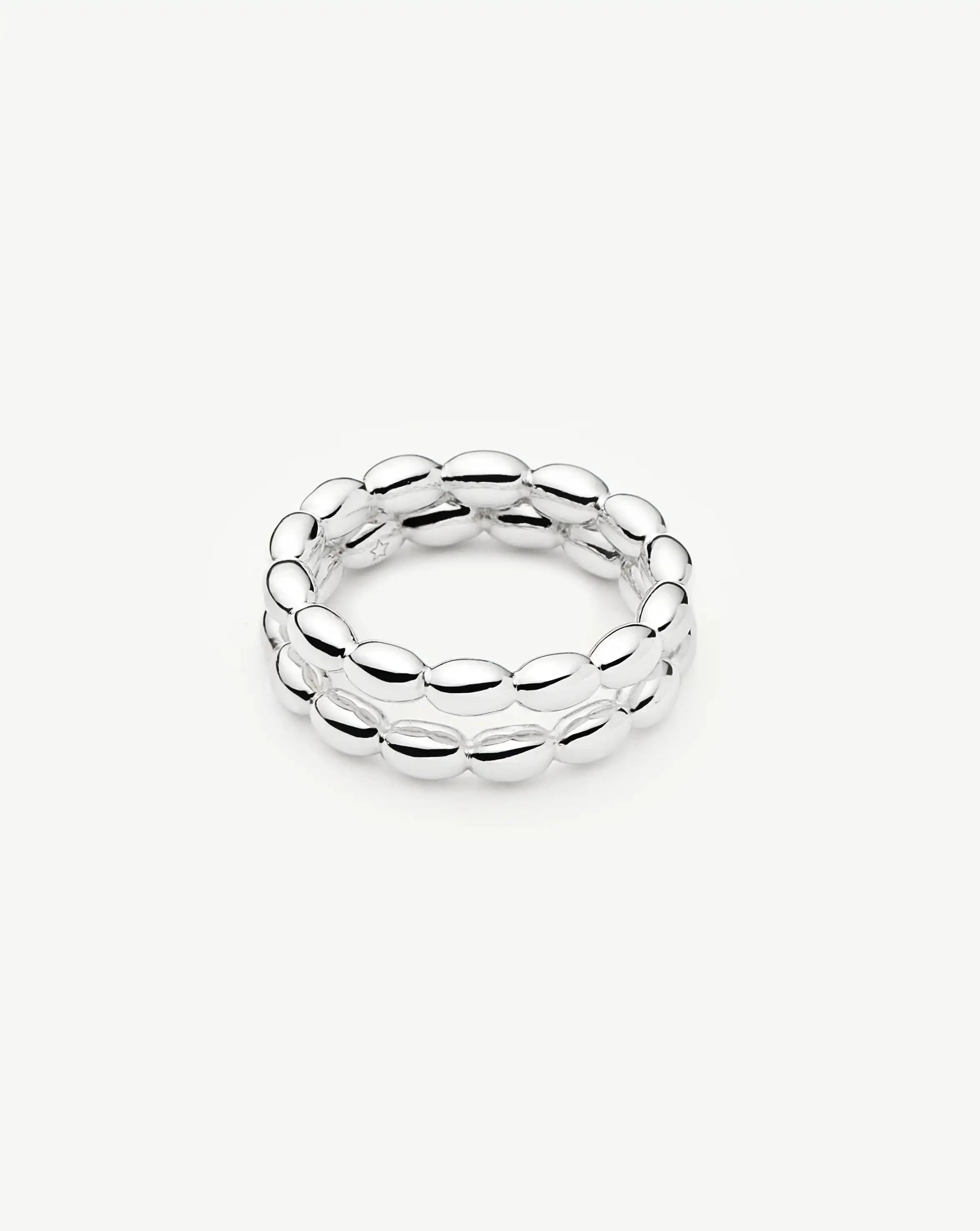 Missoma Molten Olive Stacked sormus hopeoitu