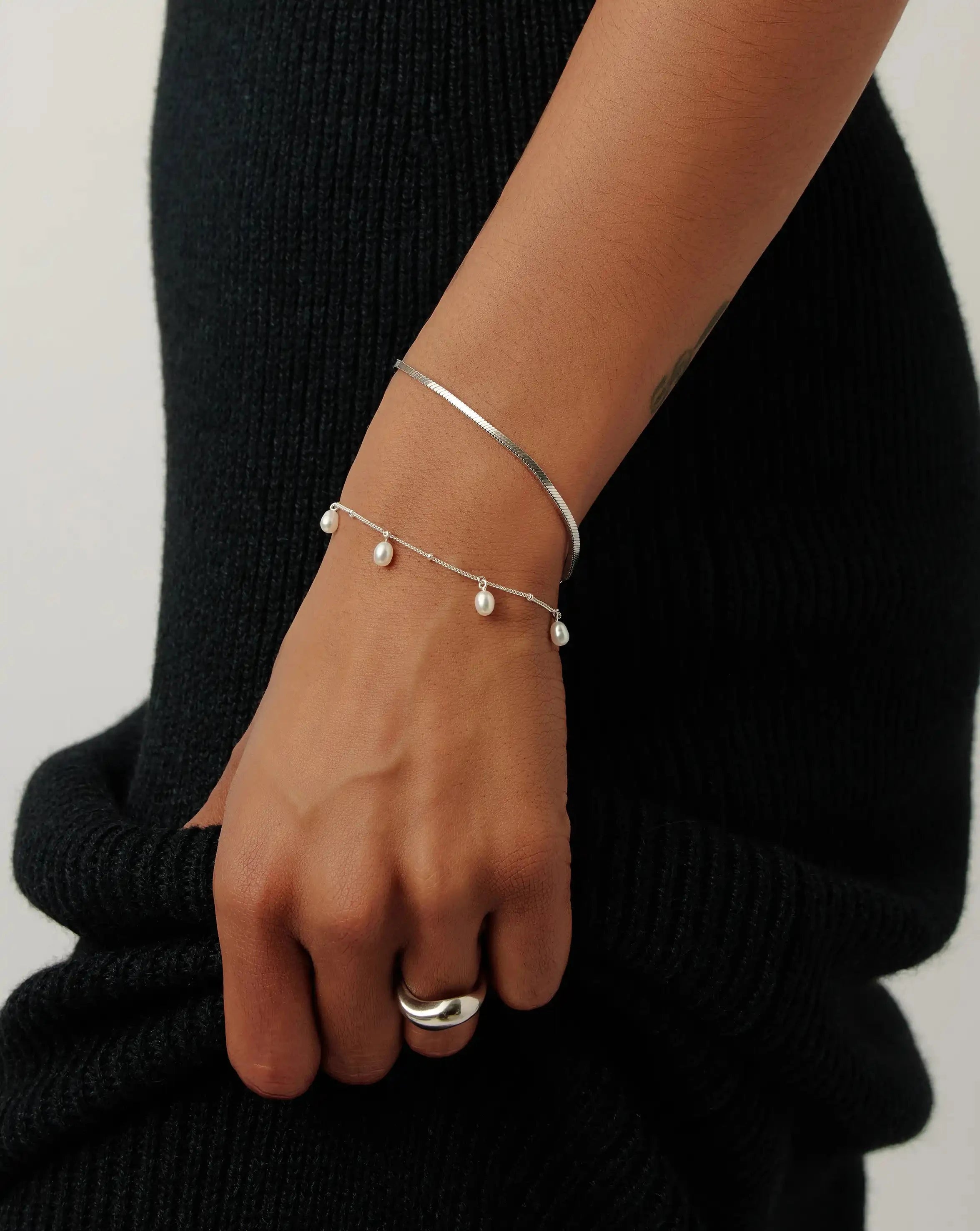 Missoma Baya Baroque Chain rannekoru hopea helmi