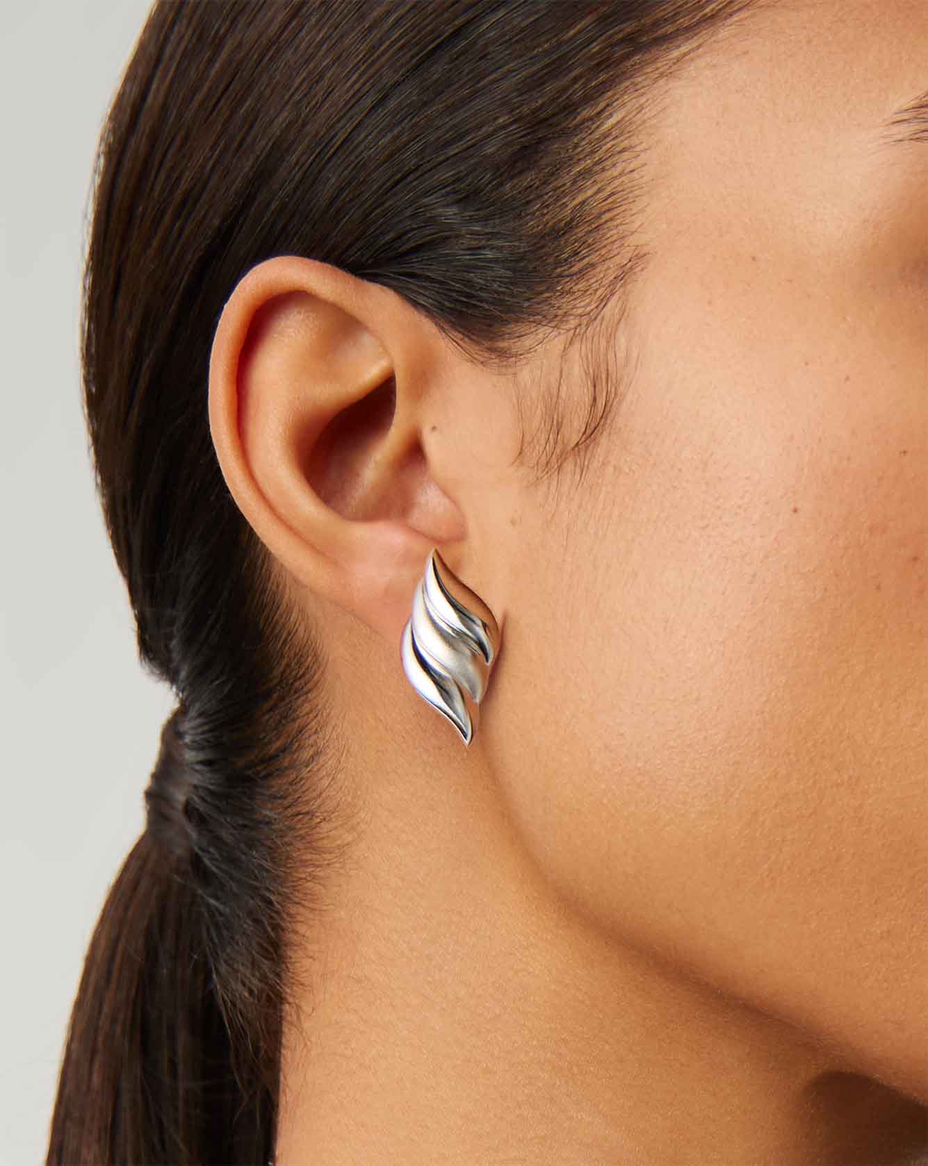 Missoma Savi Signature nappikorvakorut hopea 30mm