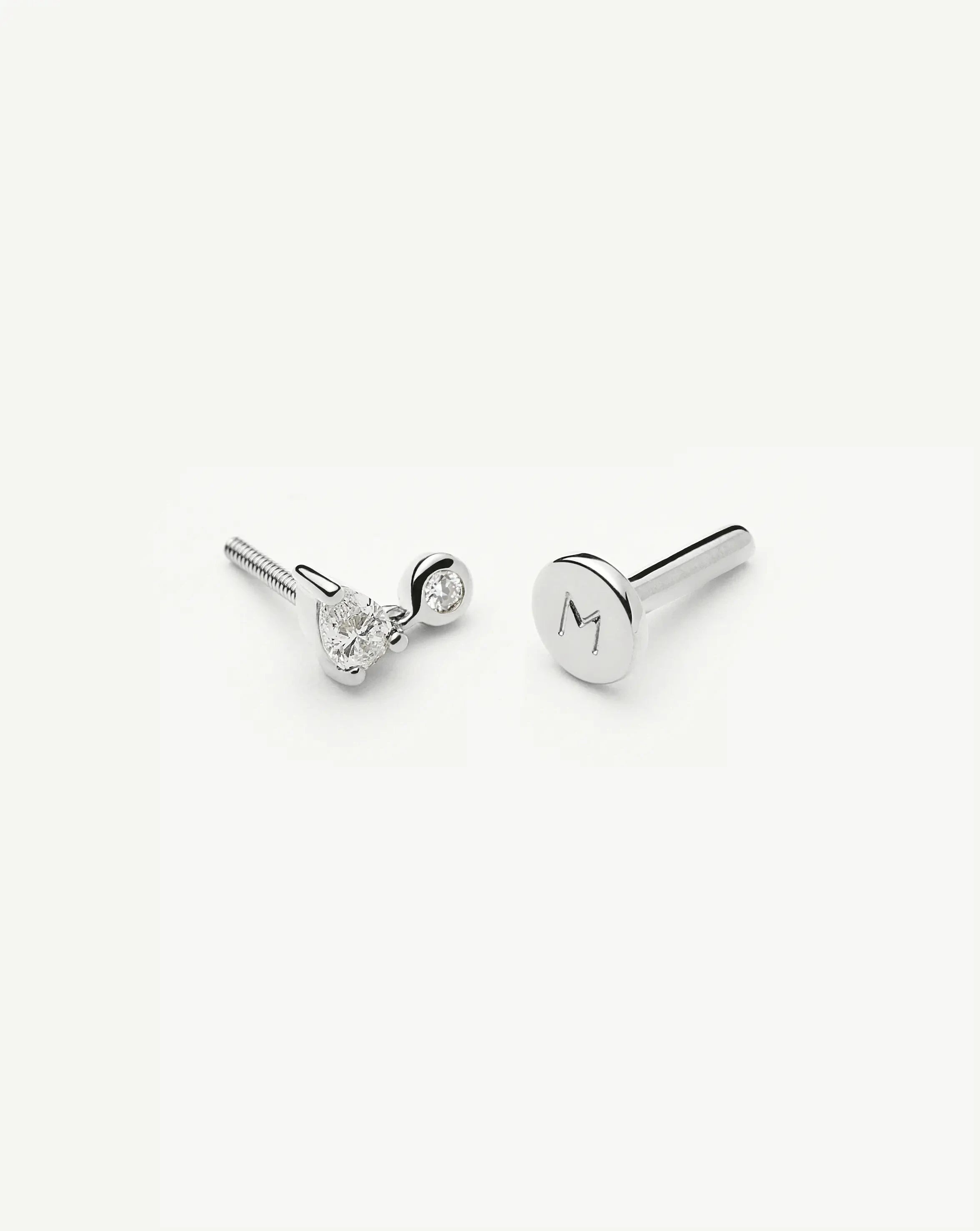 Missoma Pear Diamond flat back -korvakoru 9K valkokulta