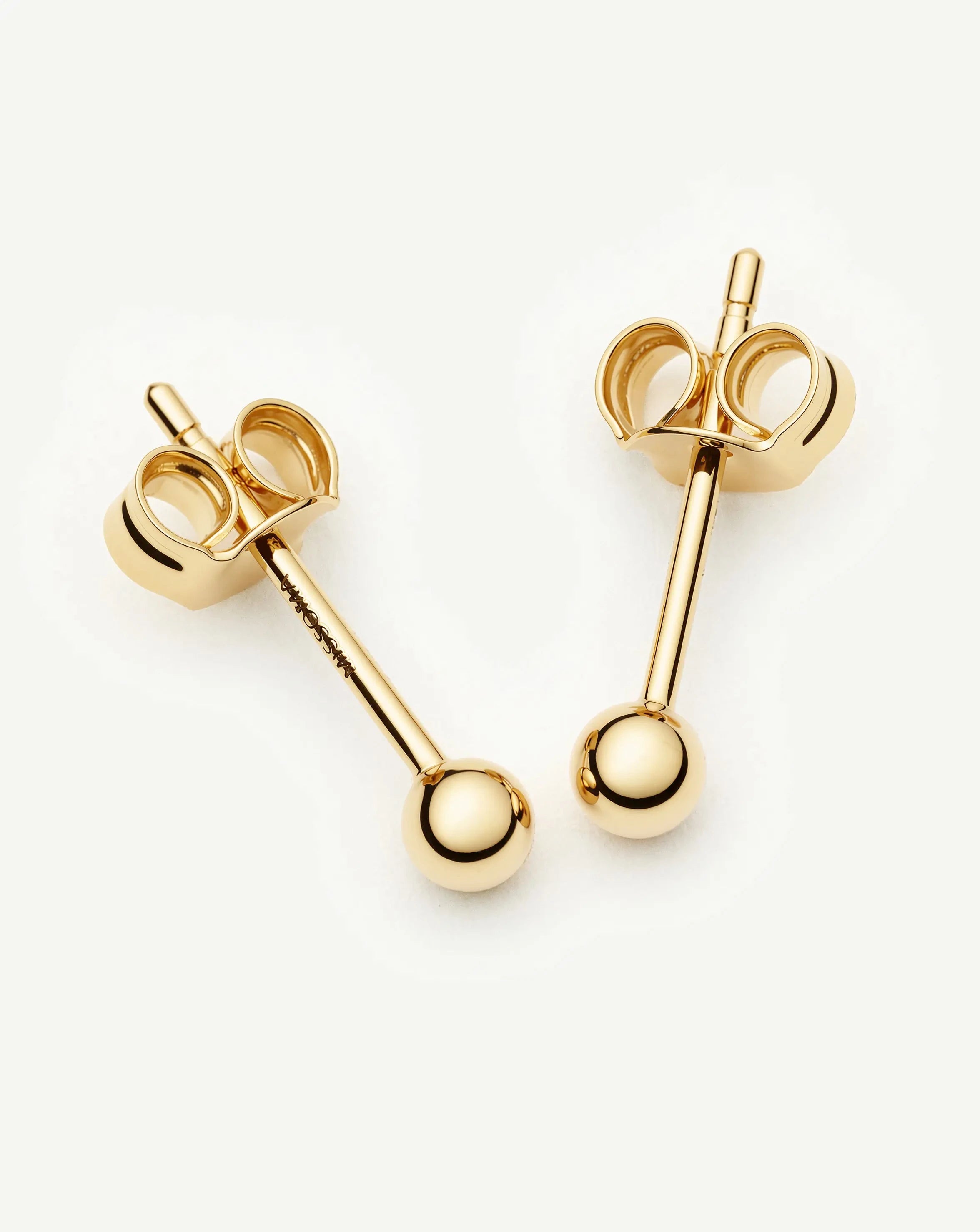 MISSOMA Classic Stud nappikorvakorut 9ct keltakulta 3mm