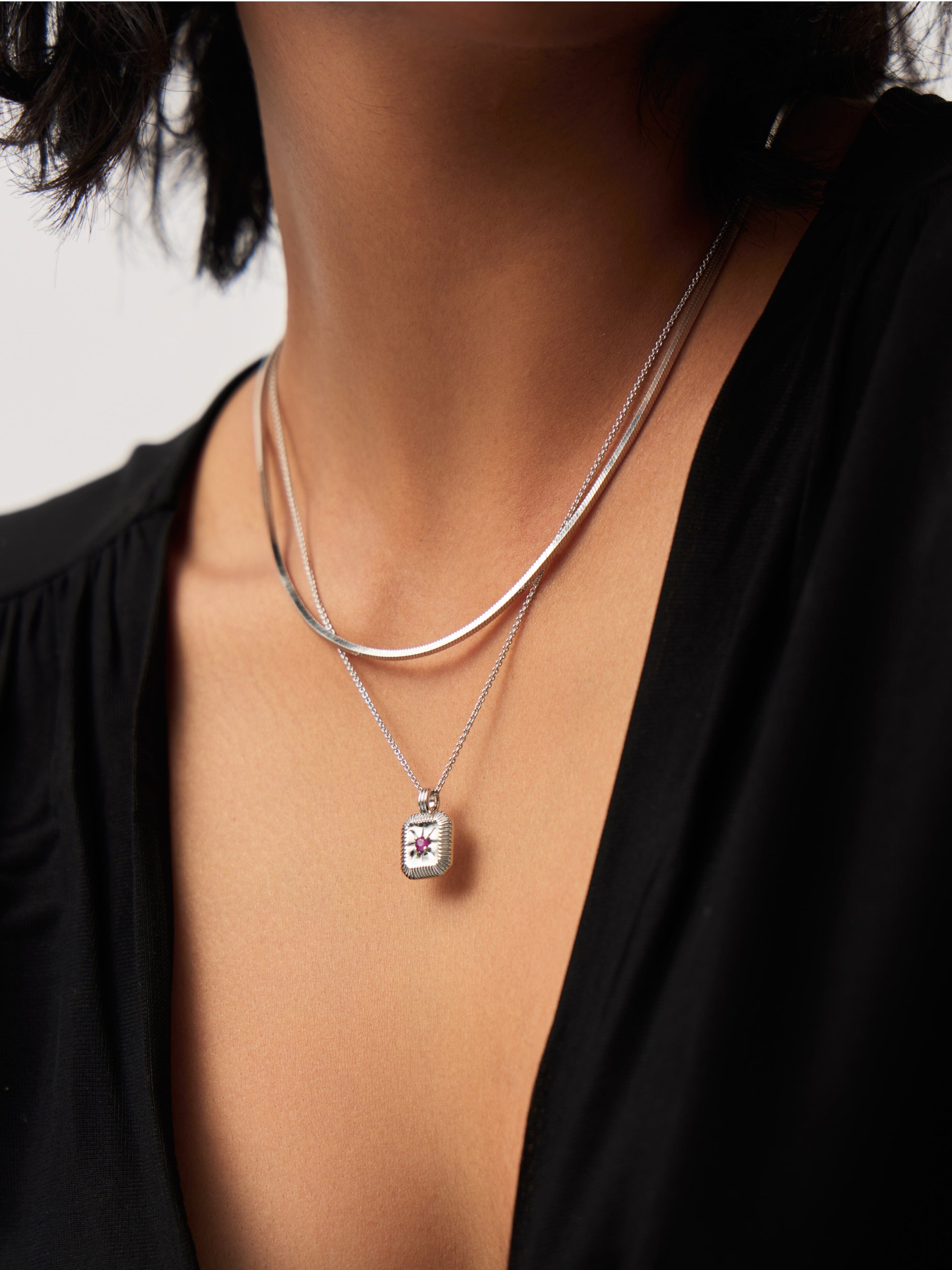 Missoma October Birthstone riipus kaulakoru hopea pinkki turmaliini