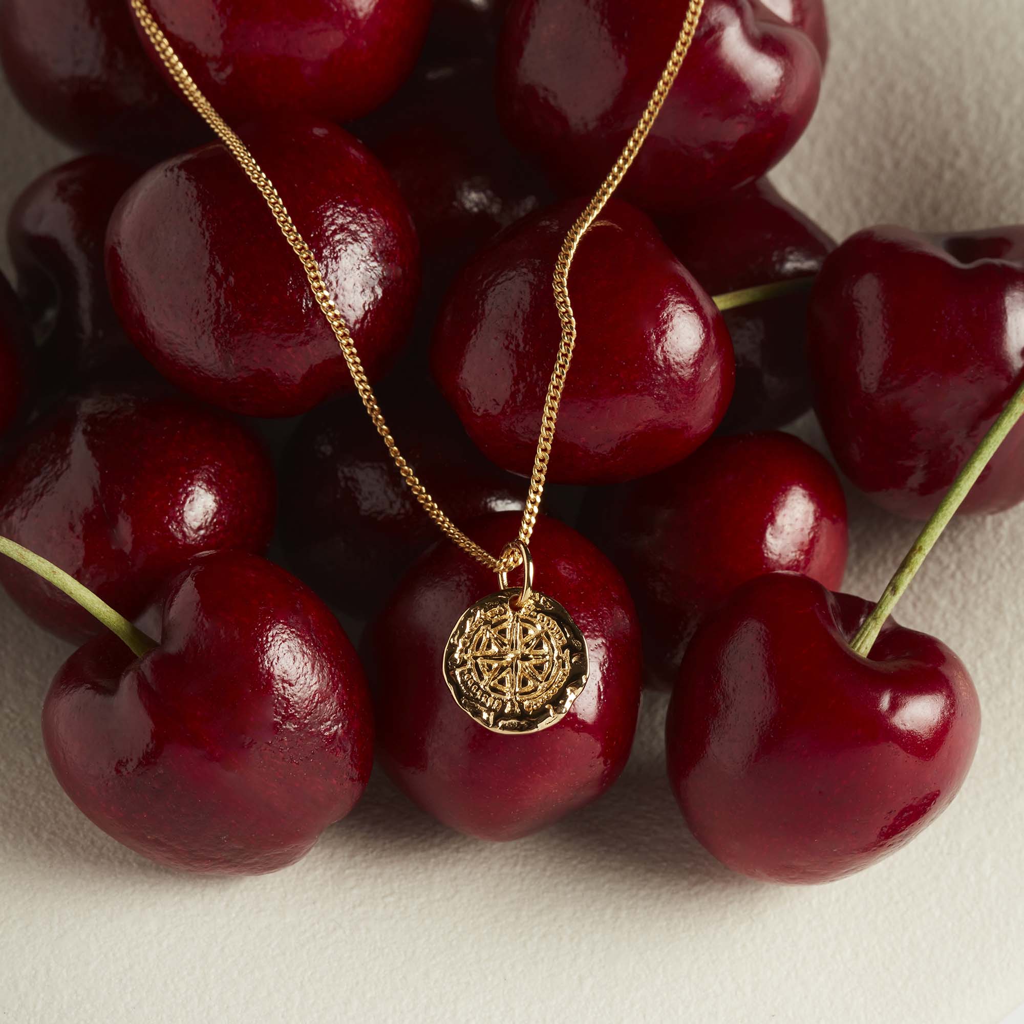 Muru Jewellery Guiding Star kaulakoru kulta 16" ketju
