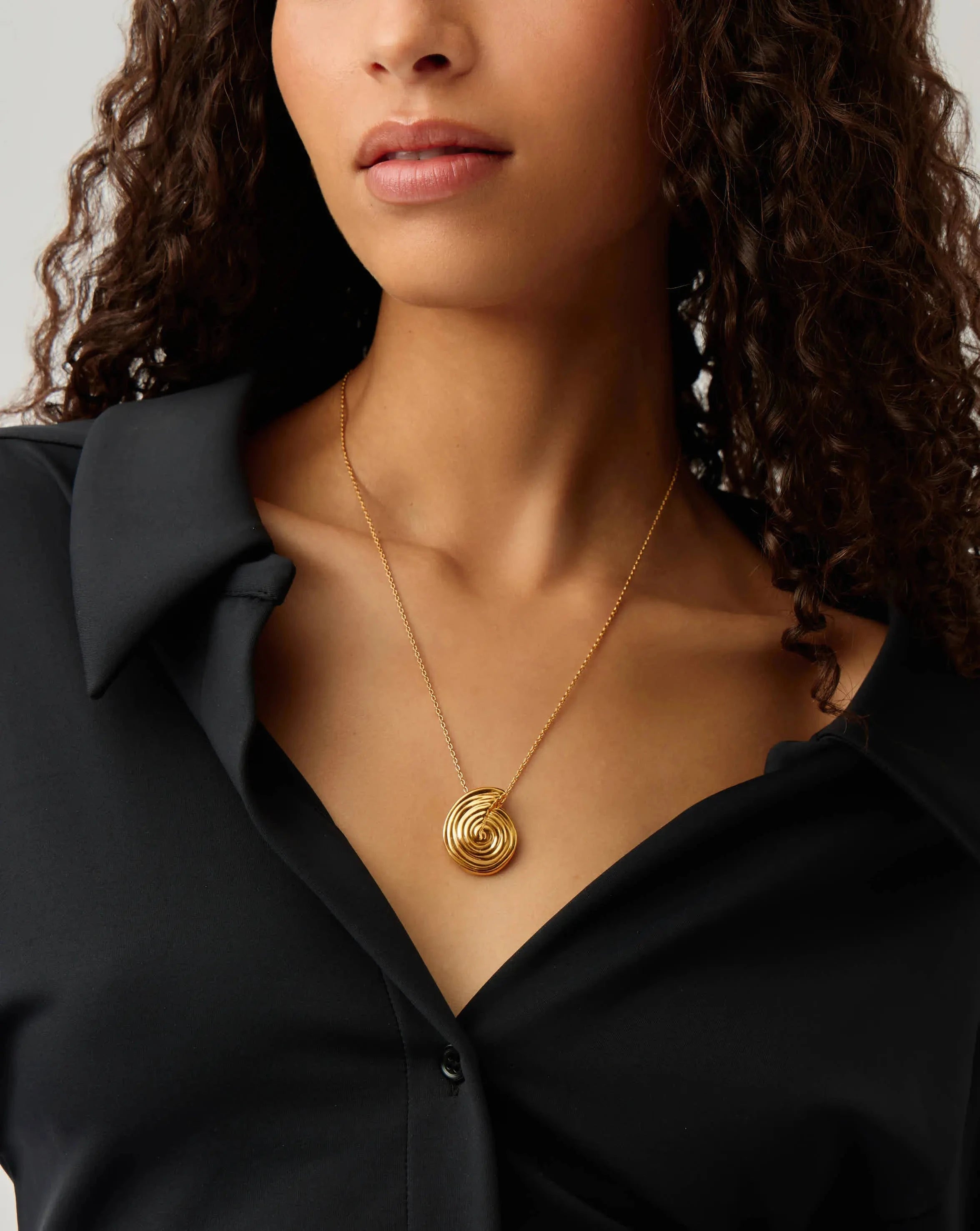 Missoma Spiral Large Pendant kaulakoru kulta 46-50 cm