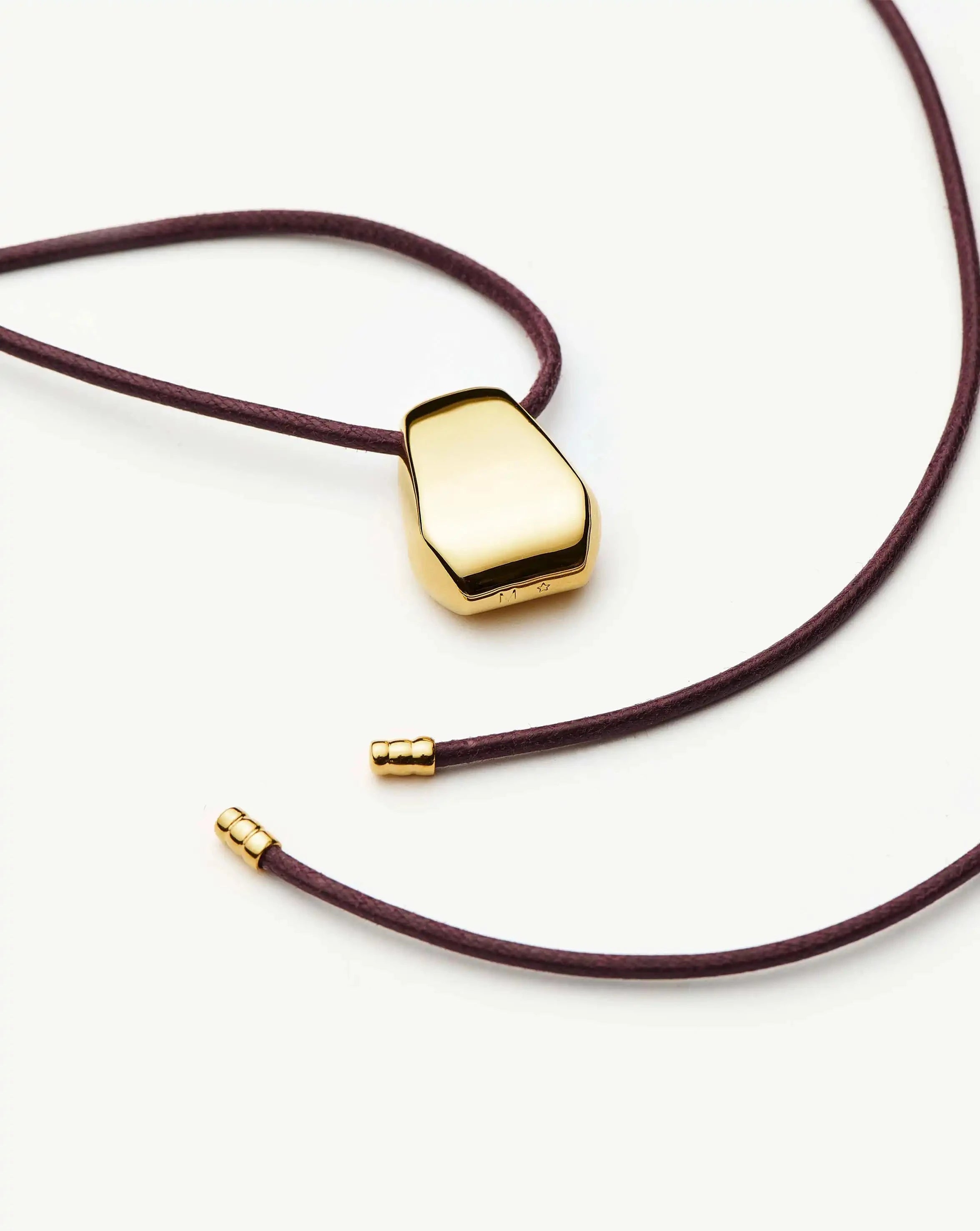 Missoma Lucy Williams Engravable Arco Cord kaulakoru kulta