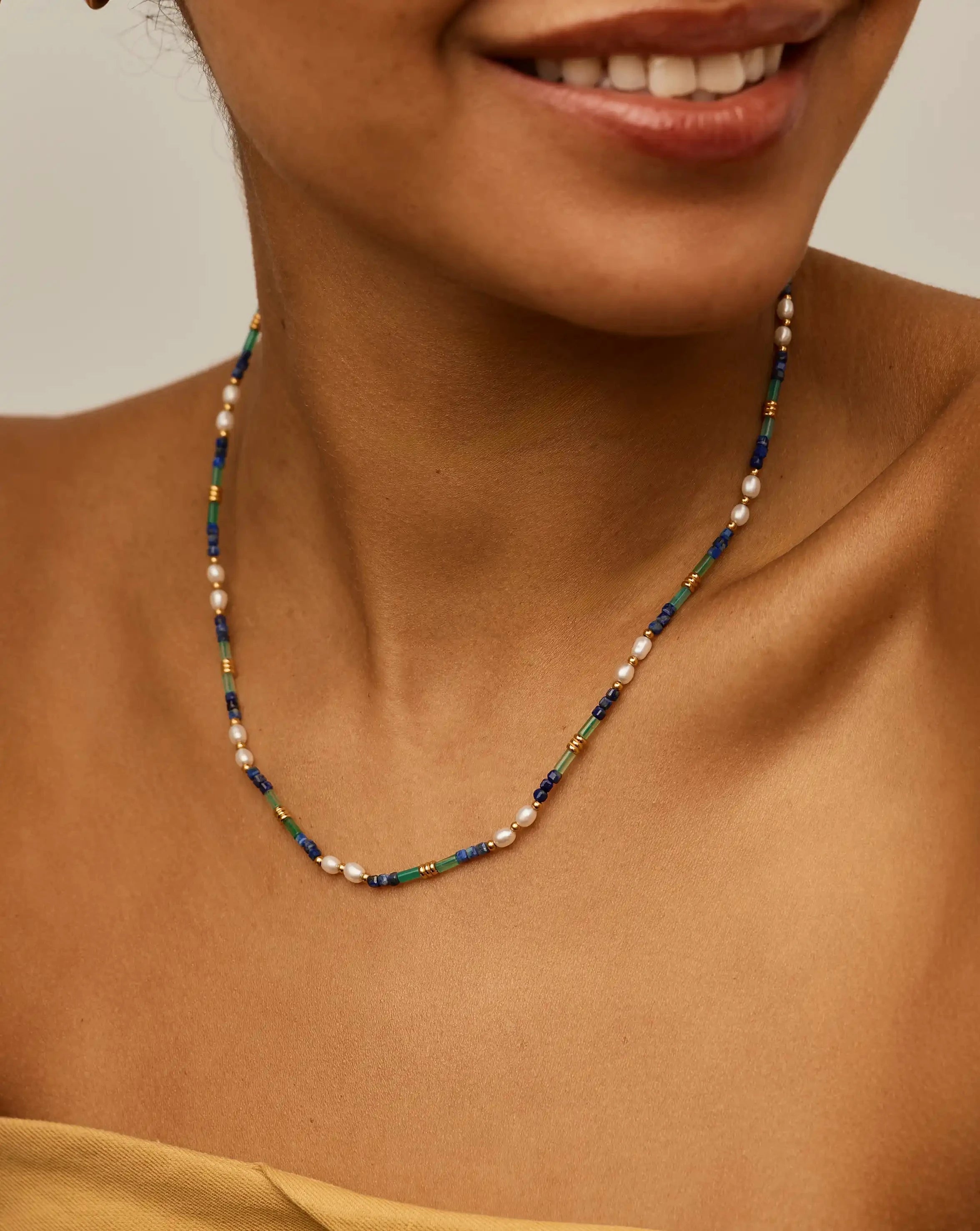 Missoma Beaded Gemstone Pearl kaulakoru kulta sininen