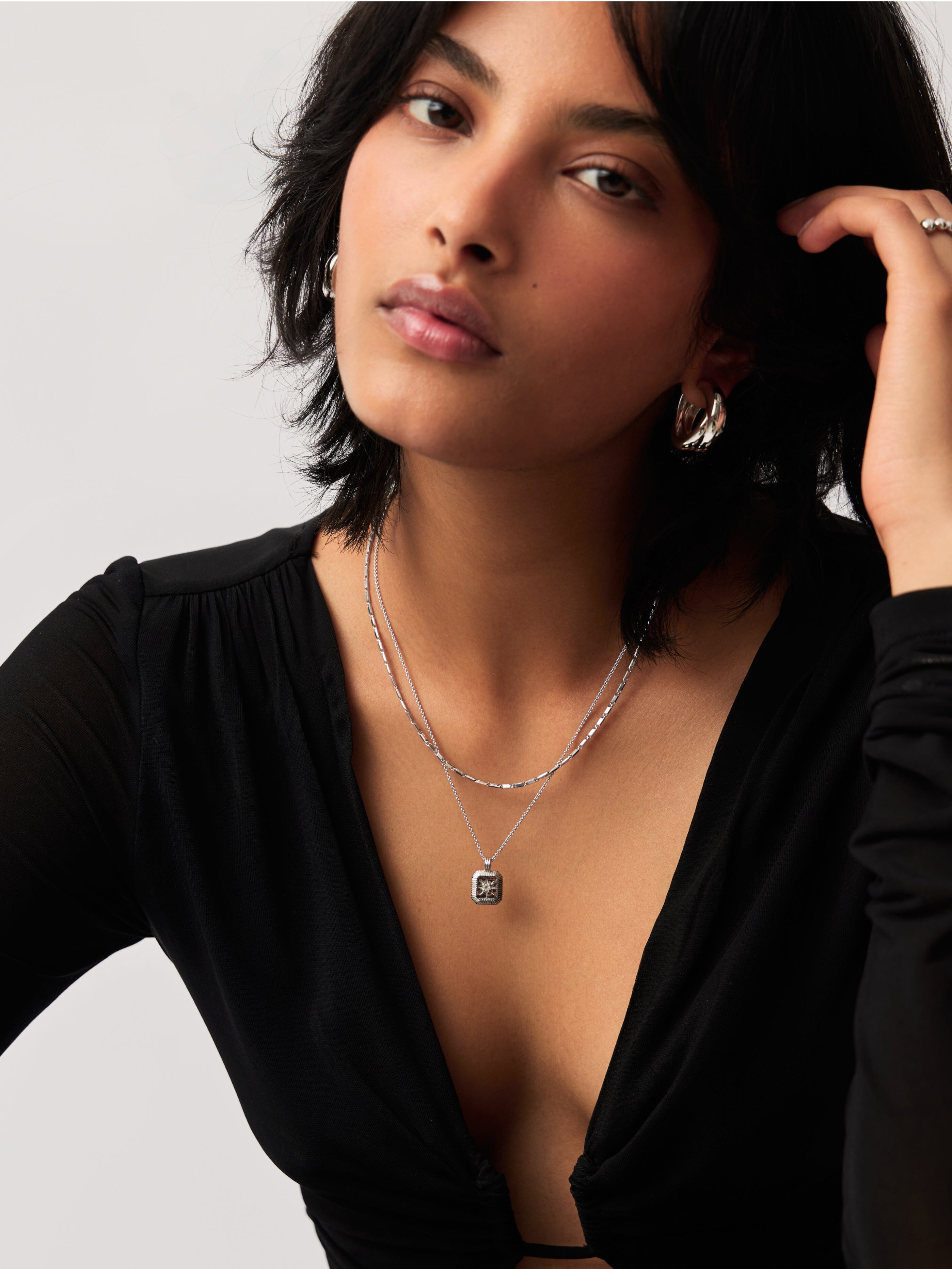 Missoma June Birthstone kaulakoru hopea kuukivi