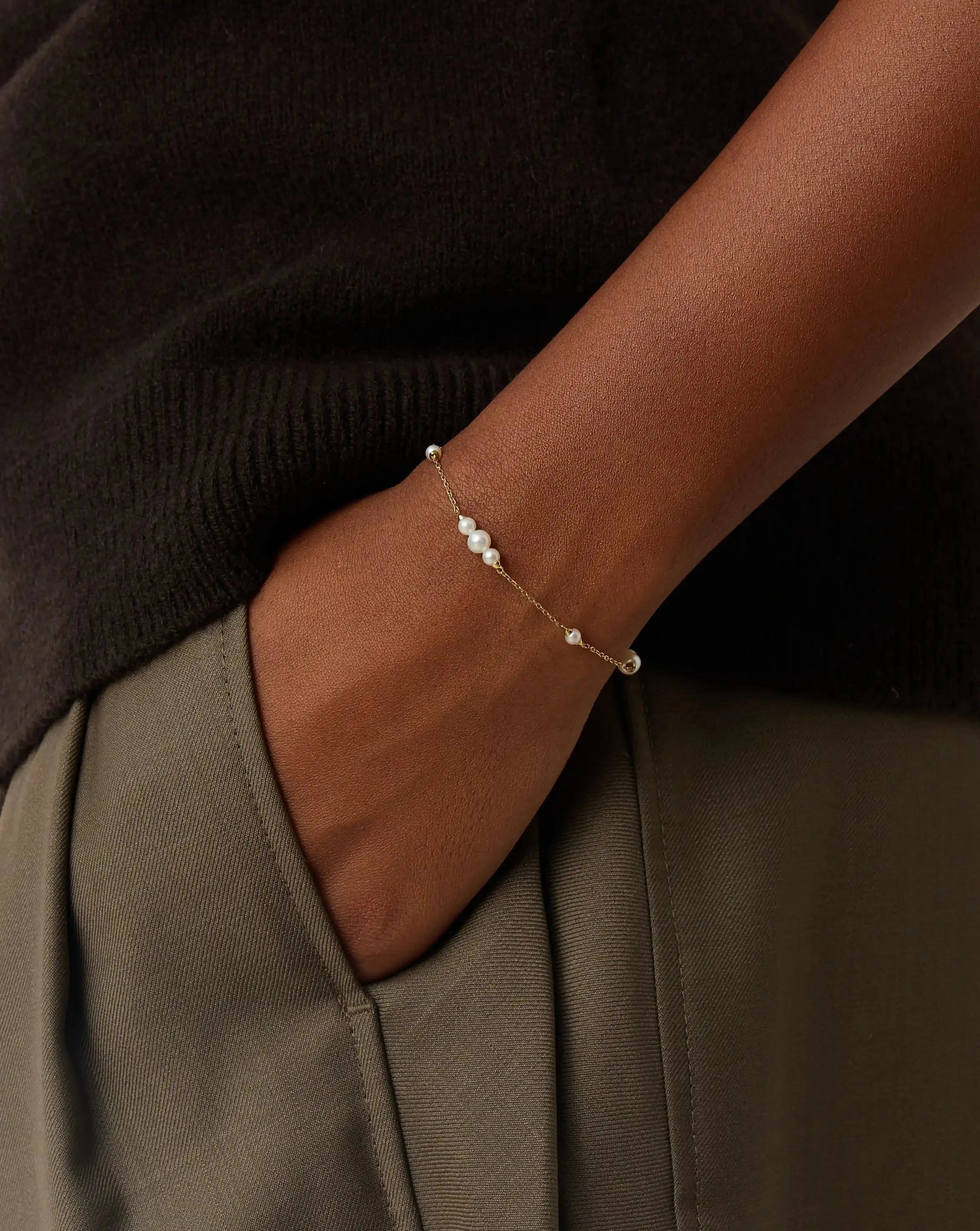 Missoma Pearl Chain rannekoru kulta helmi S/M