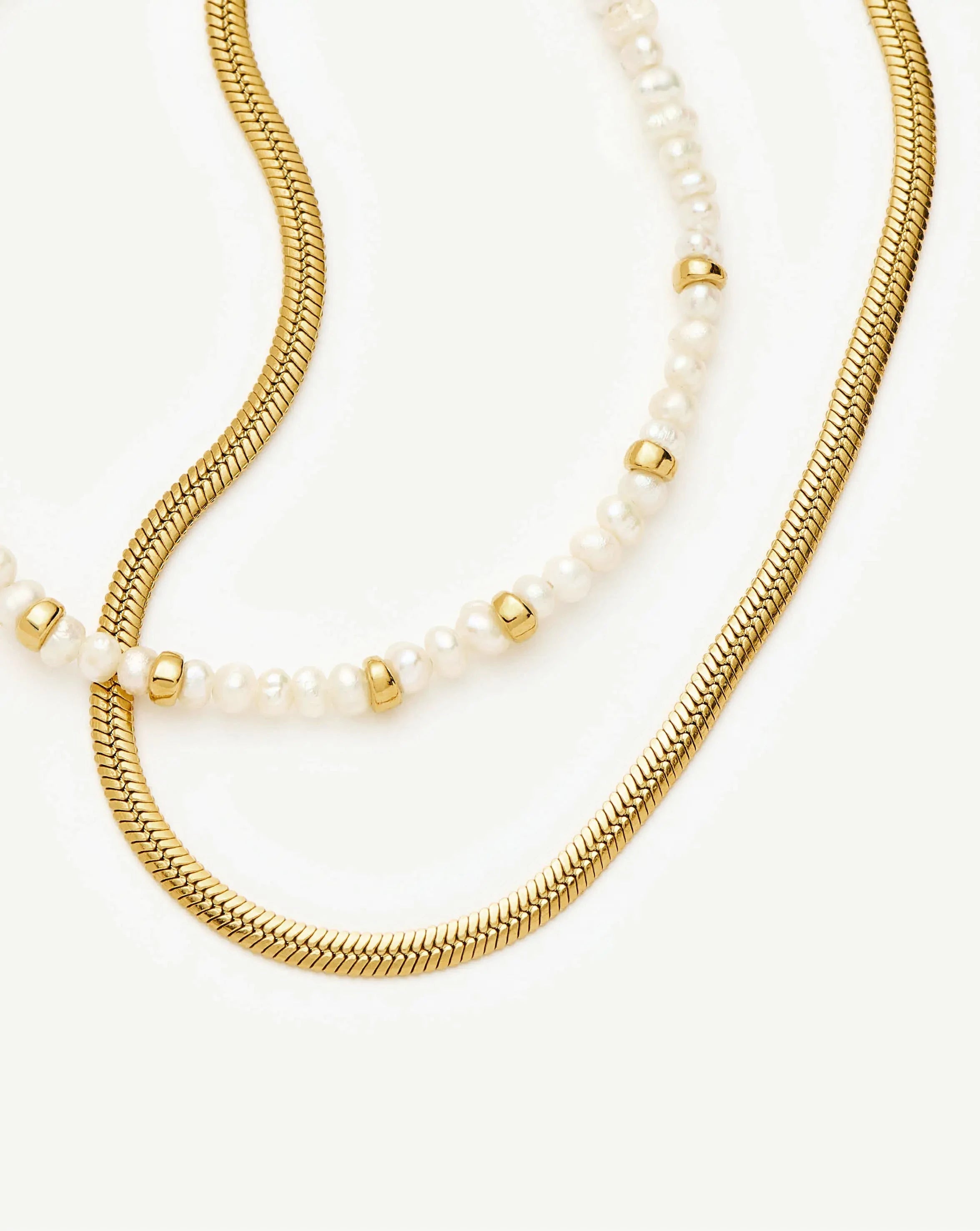 Missoma Everyday Pearl rannekorusetti kulta S/M