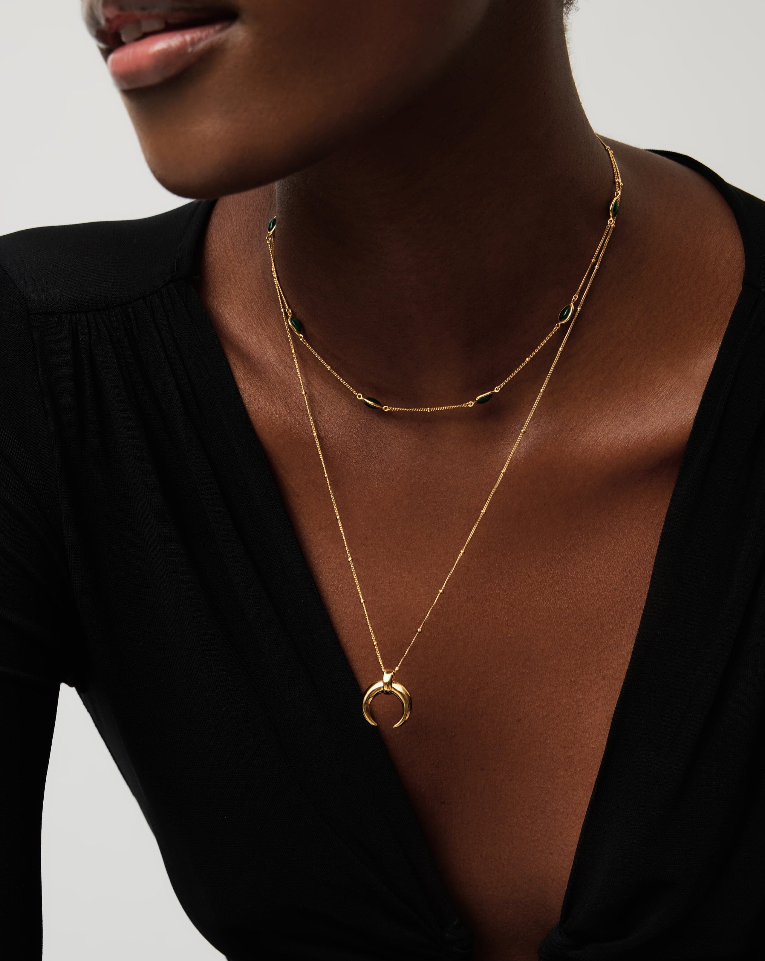 Missoma Lucy Williams Large Horn Pendant kaulakoru kulta pitkx