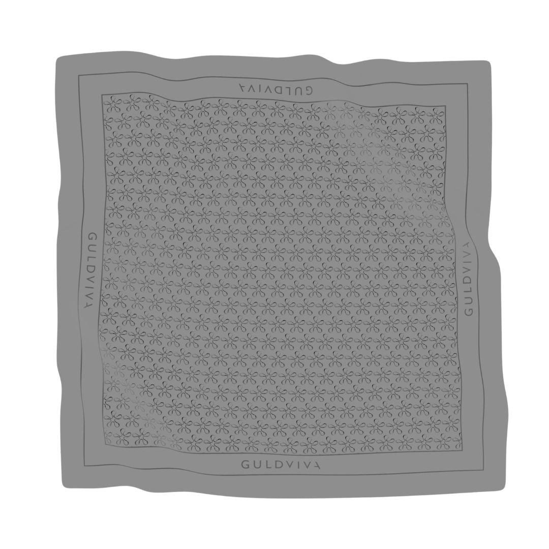 Guldvivan Blomman huivi silkki 90x90 kukka