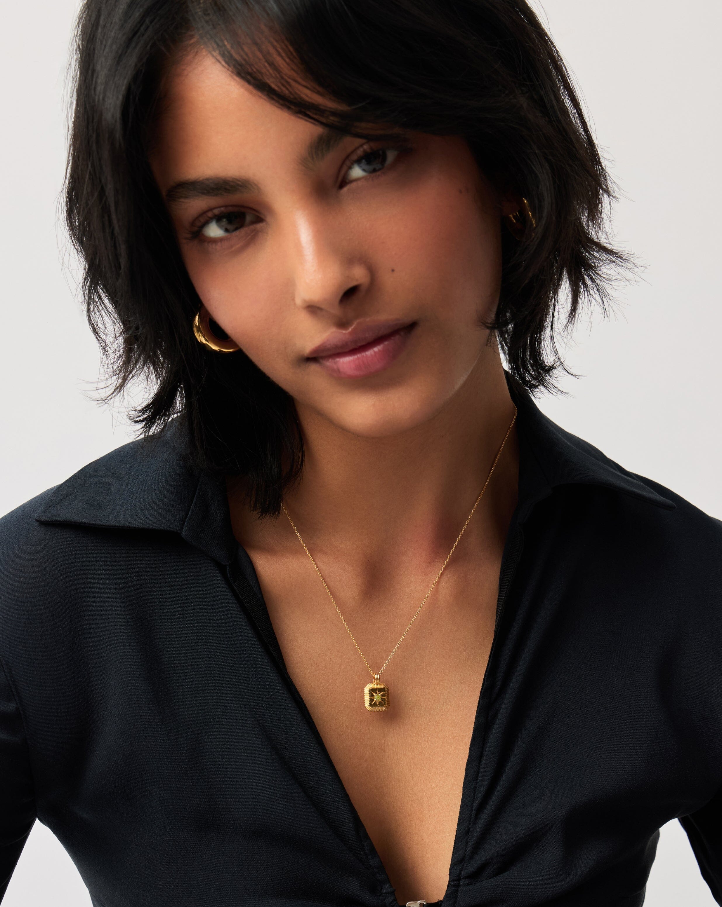 Missoma August Birthstone kaulakoru kulta peridootti
