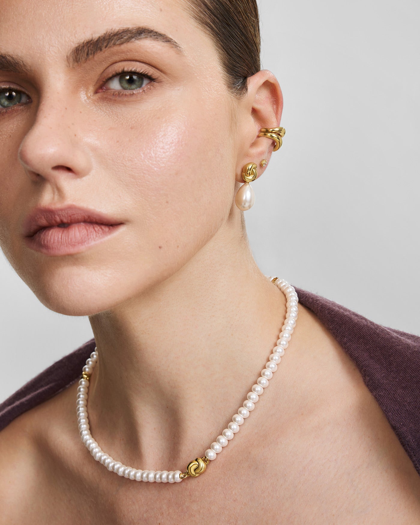 Ania Haie Twist Shell Pearl korvakorut kulta helmi