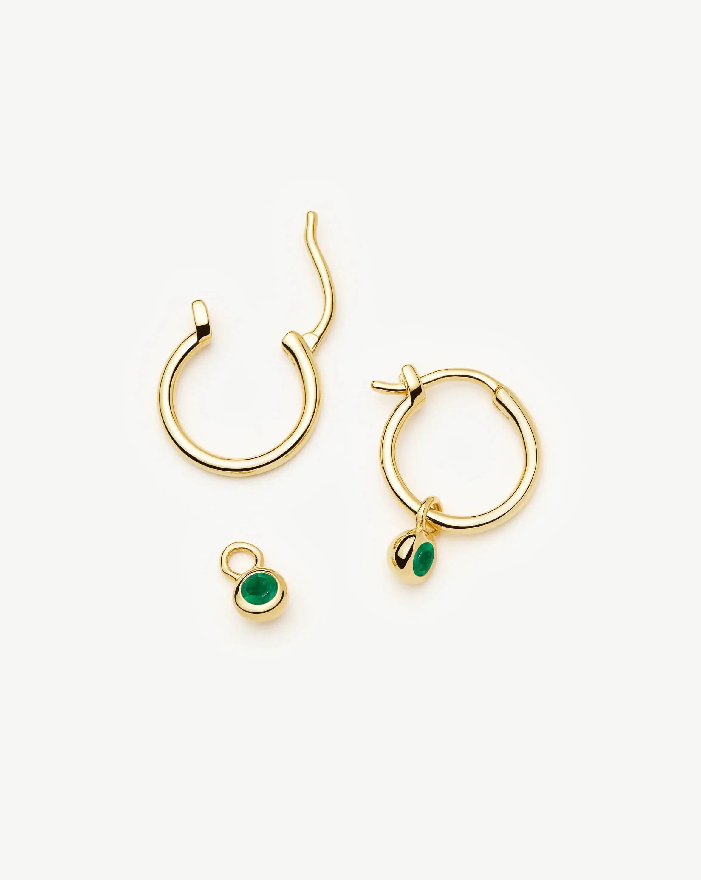 Missoma May Birthstone rengaskorvakorut kulta onyksi
