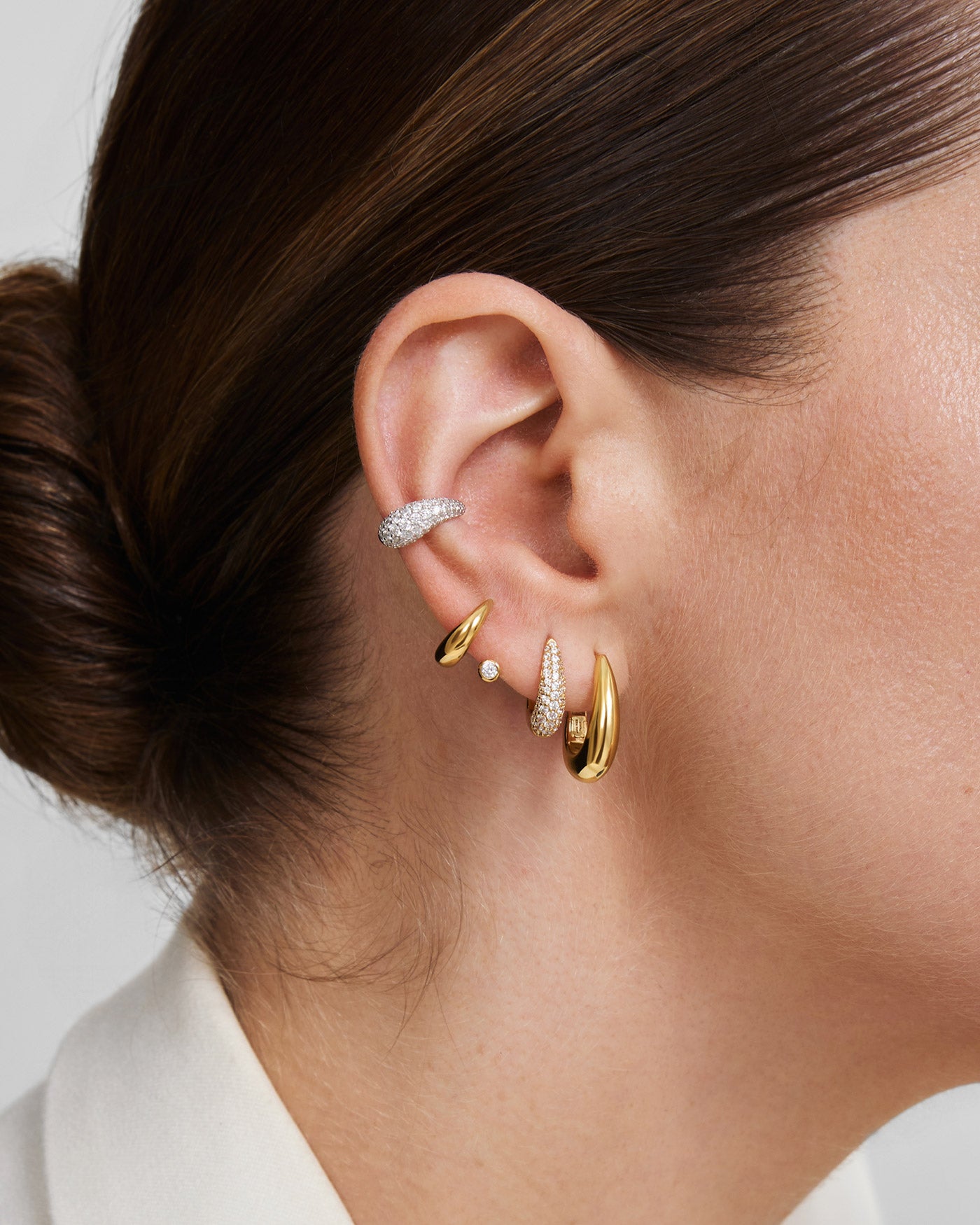 Ania Haie Spiral Bezel-End Stud korvarenkaat kulta zirkonia