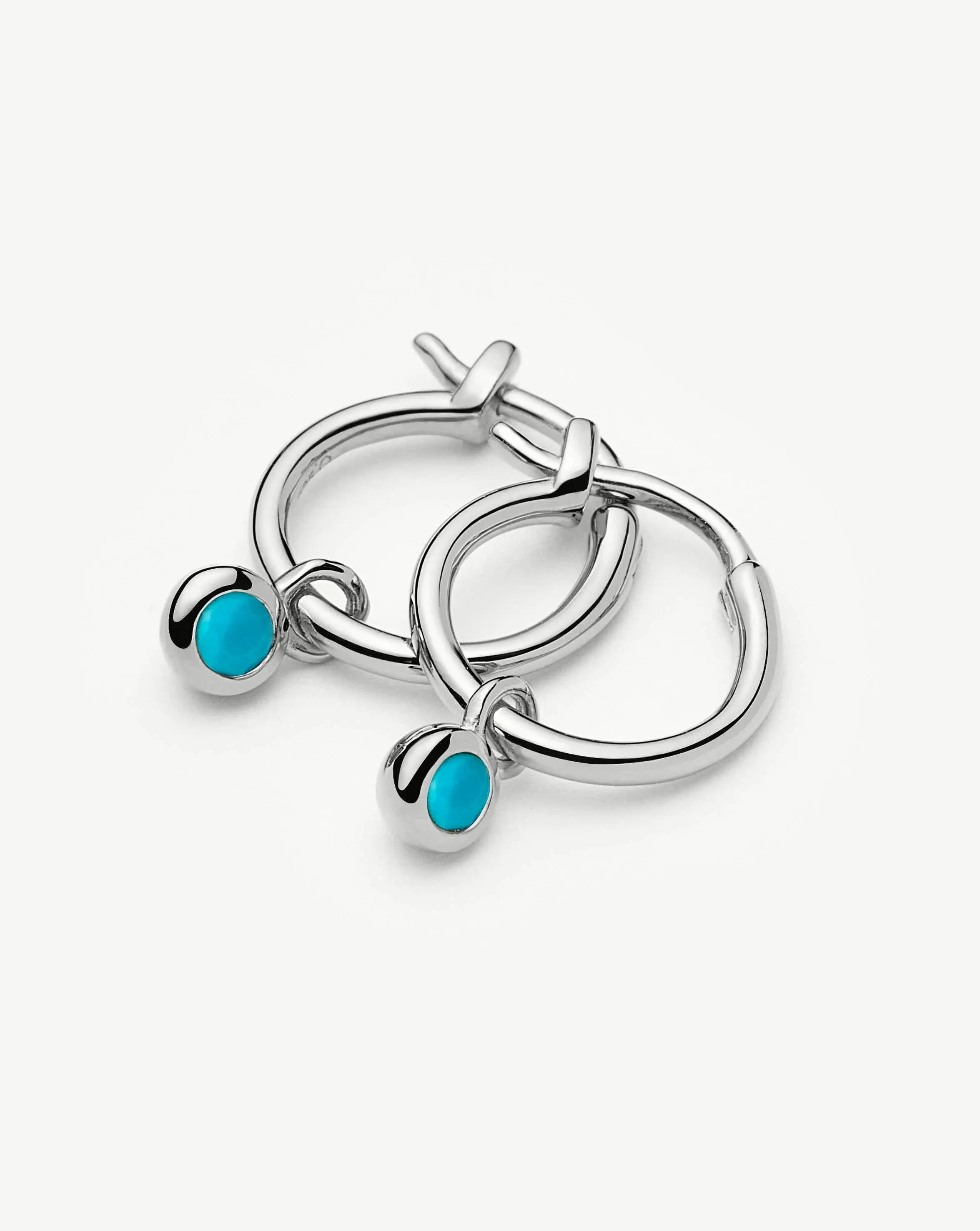Missoma December Birthstone Mini Charm Hoop korvakorut hopea turkoosi