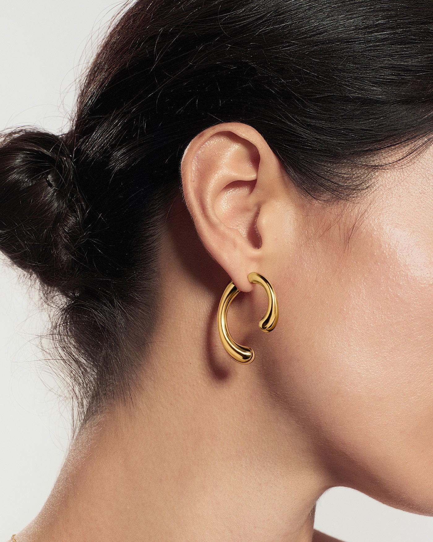 Ania Haie Fluid Light Arc hoop-korvakorut kulta
