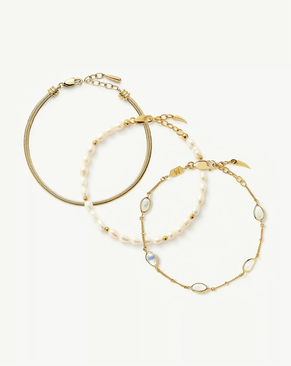 Missoma Pearl-fect Trio rannekorusetti kullattu helmi