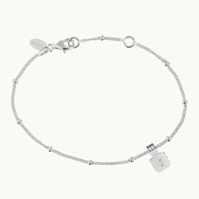 Muru Initial Square charm-rannekoru hopea kaiverrettu