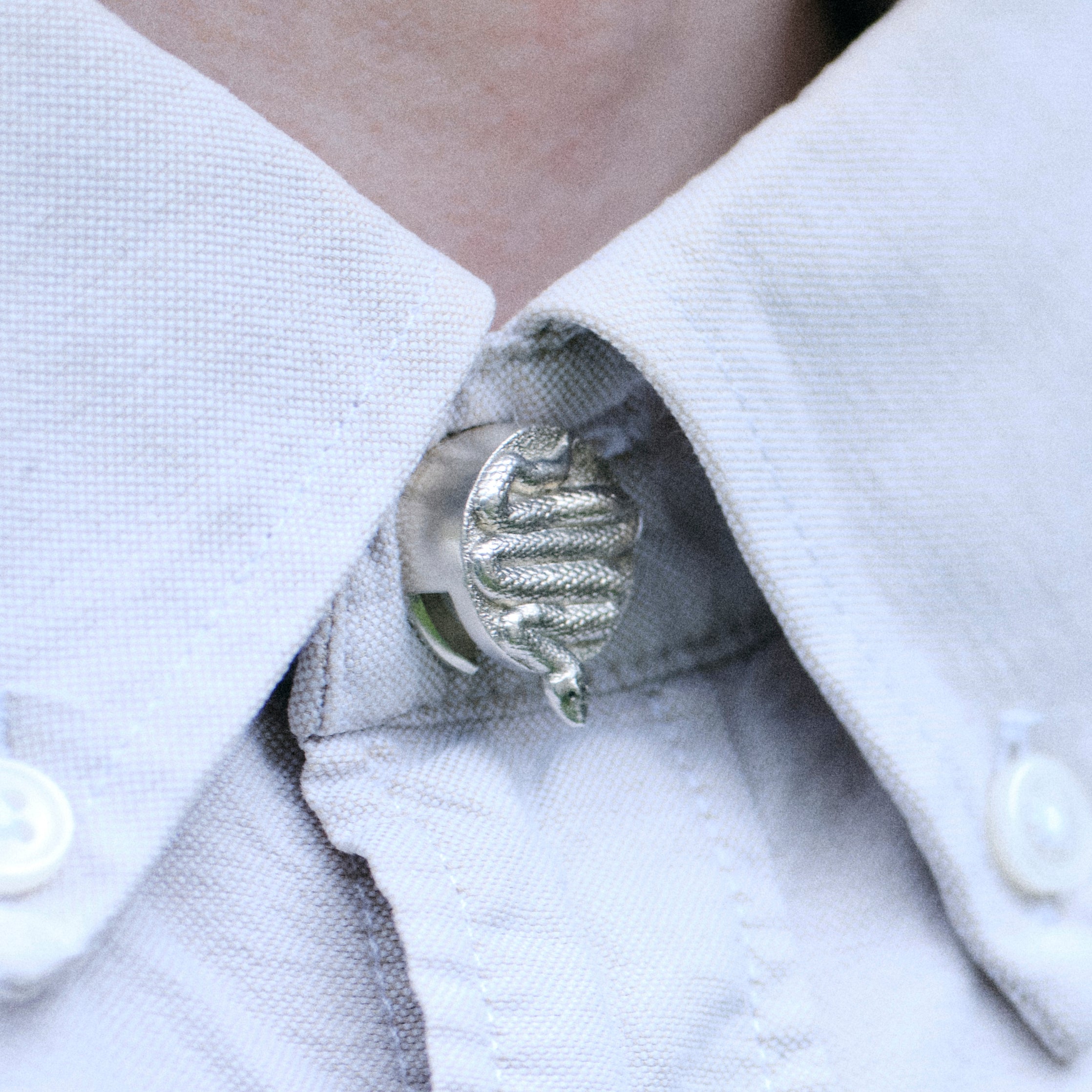 ONKO Jewellery Serpent nappikoru paitaan