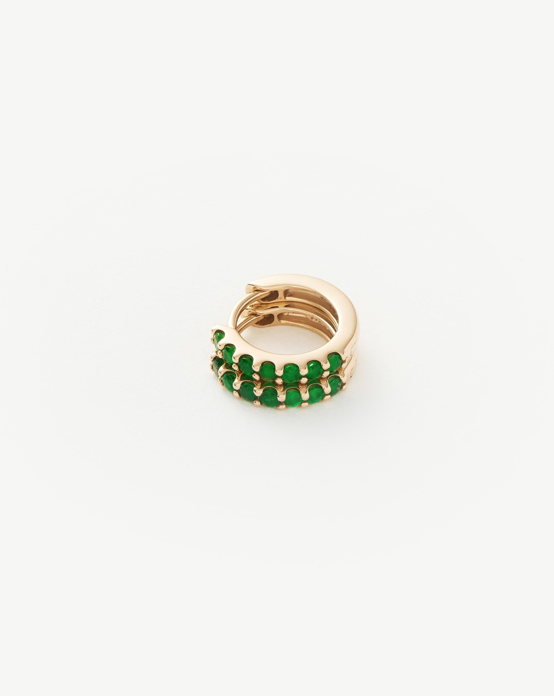 Missoma Emerald Huggies korvakorut smaragdi kulta
