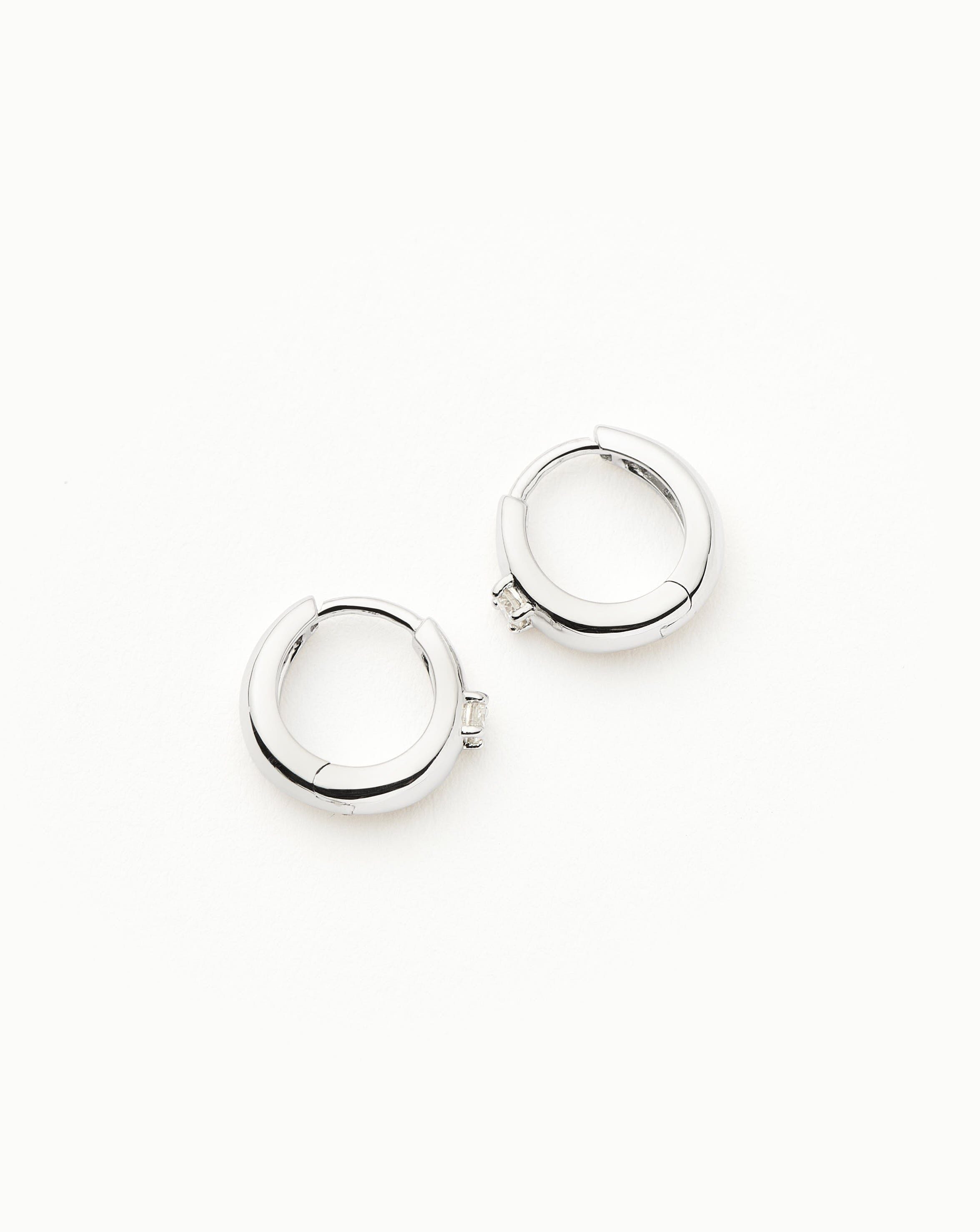 Missoma Diamond Dome korvakorut valkokulta timantti