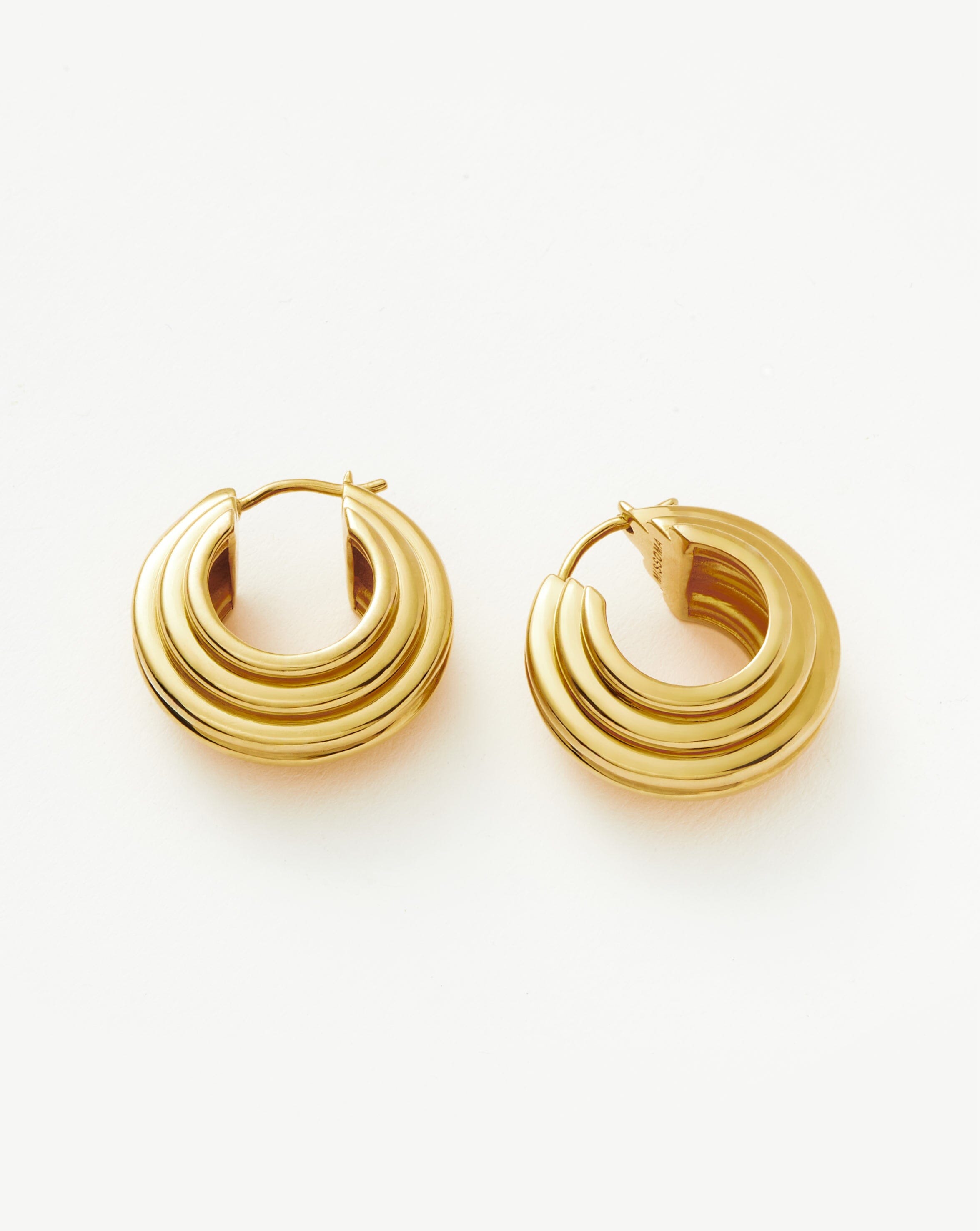 Missoma Lucy Williams Medium Chunky Ridge Hoop korvakorut kulta