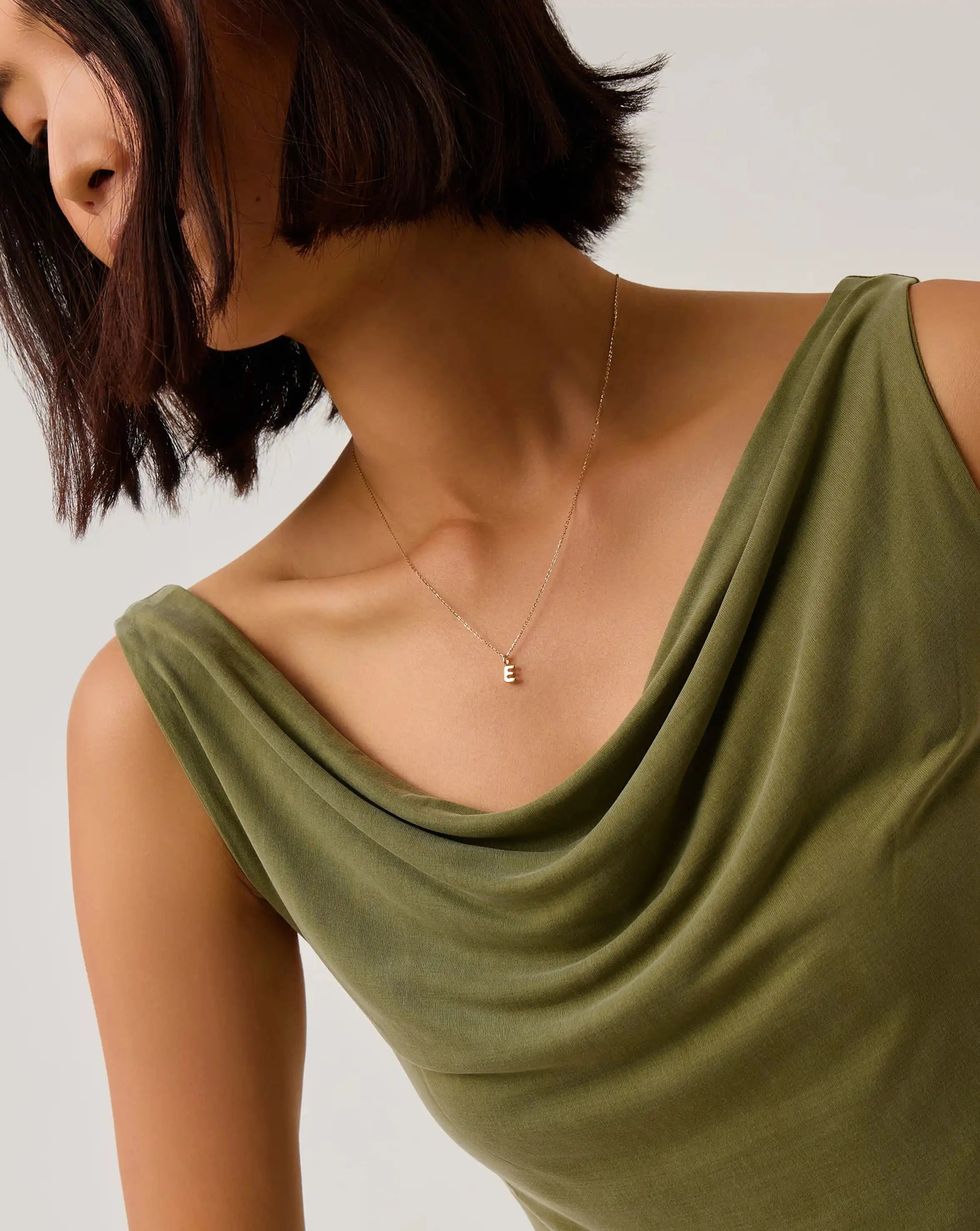 Missoma Initial Mini Pendant kaulakoru E 14k kultaa