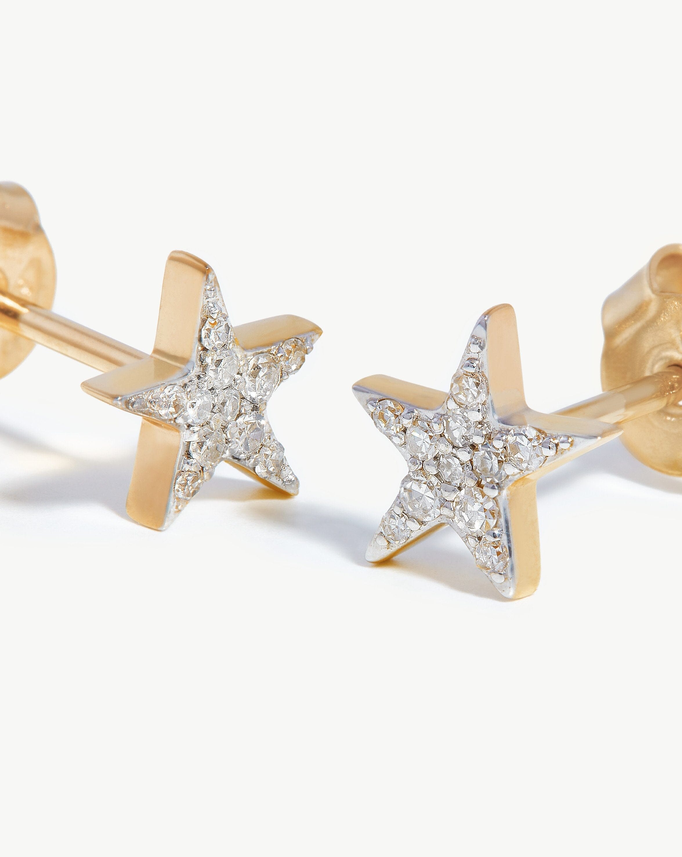 Missoma Solid Gold Small Star nappikorvakorut 9k keltakulta timantti