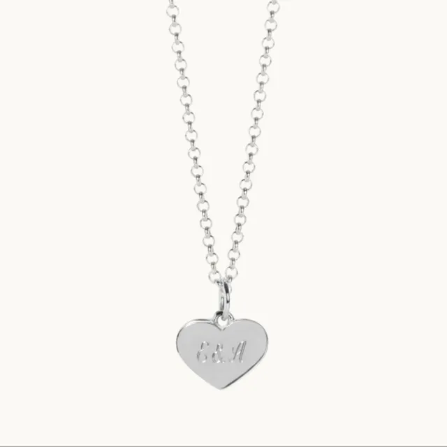 Muru Heart Necklace kaulakoru hopea sydän kaiverrus