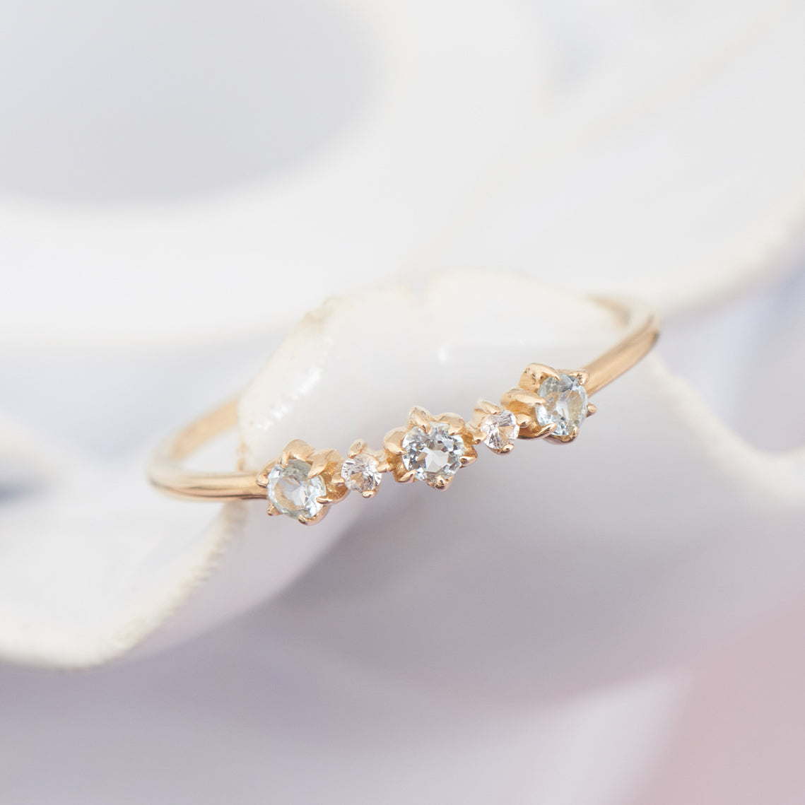 Ania Haie Wild Meadow 14kt Gold sormus kulta topaasi safiiri
