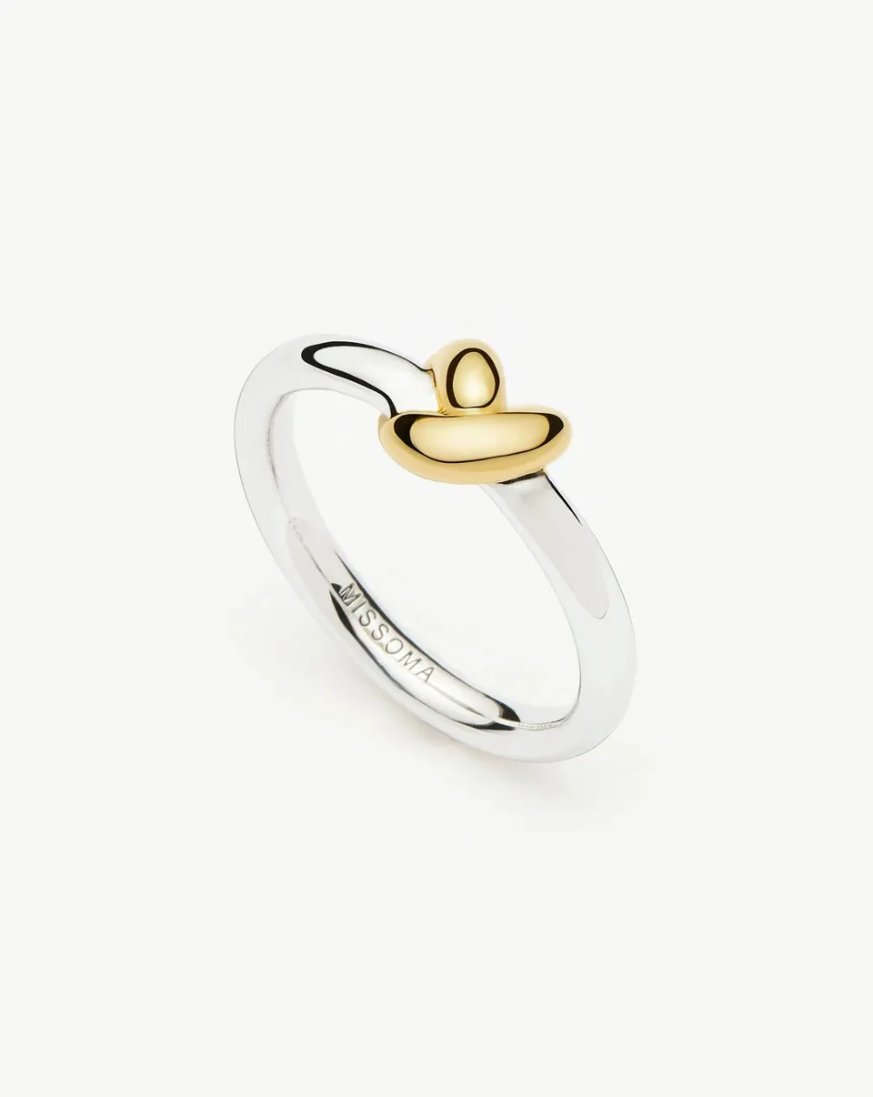 Missoma Lucy Williams Knot sormus mixed metal solmu