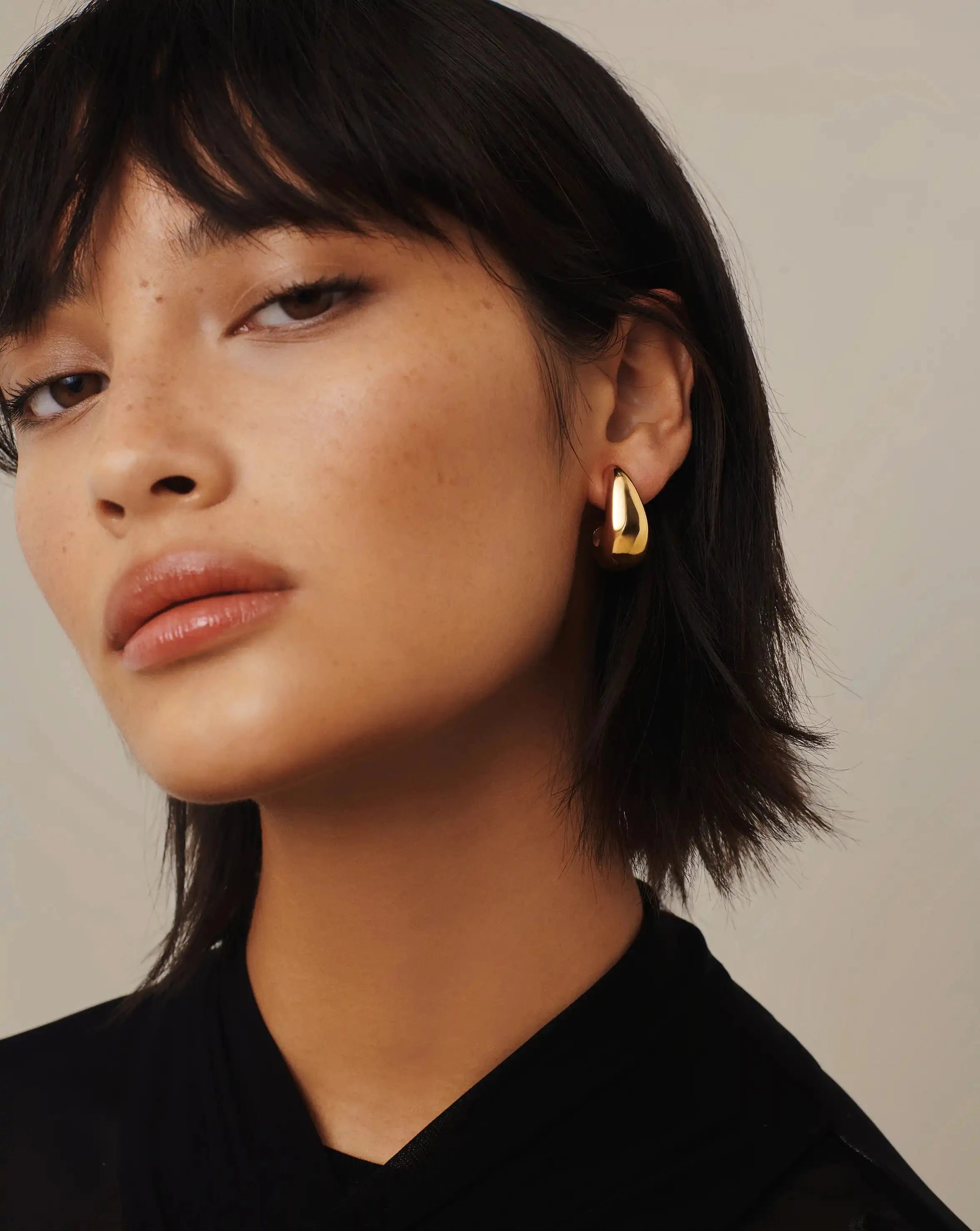 Missoma Dome Medium Hoop korvakorut kulta 25,8 mm
