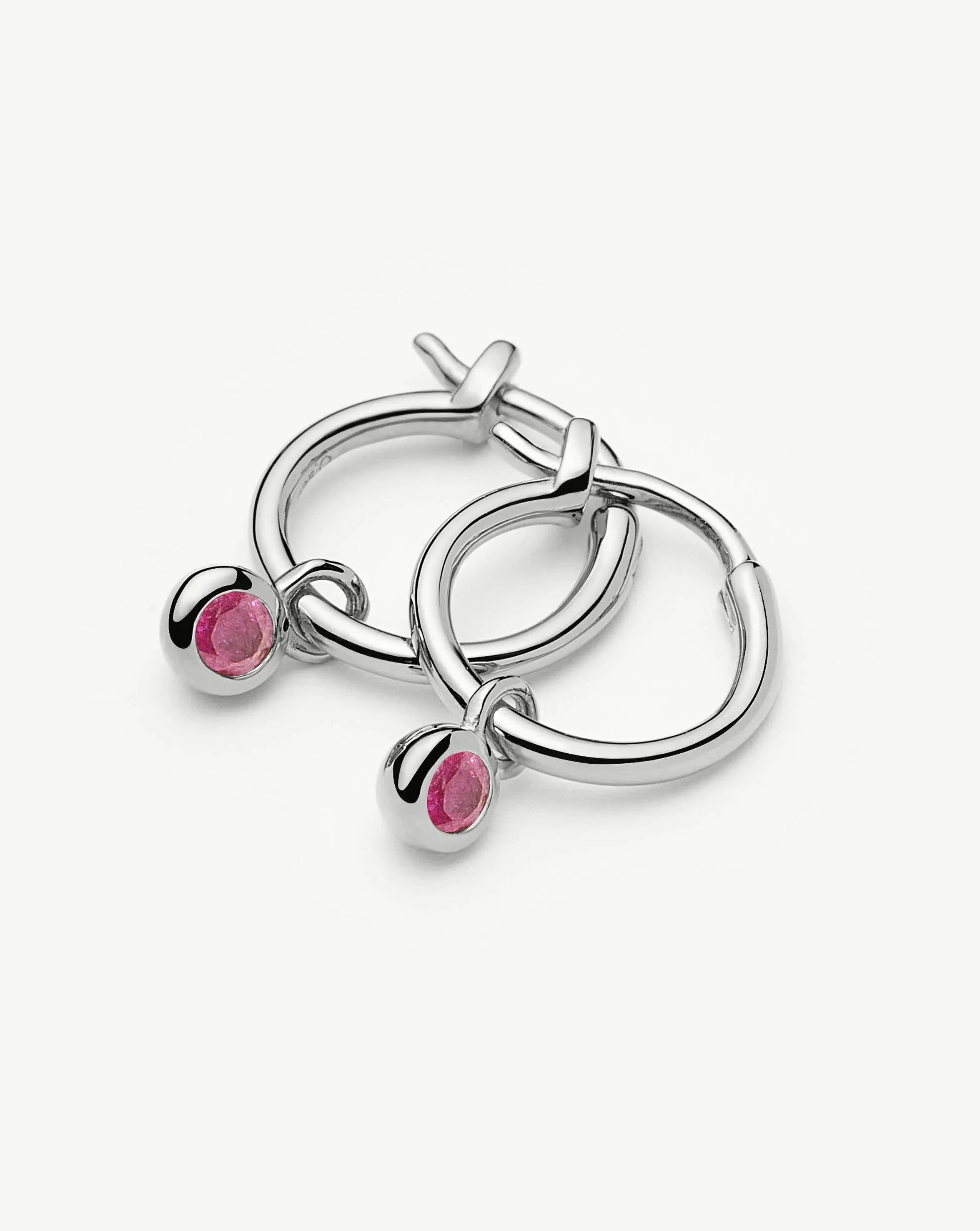 Missoma October Birthstone korvakorut turmaliini hopea