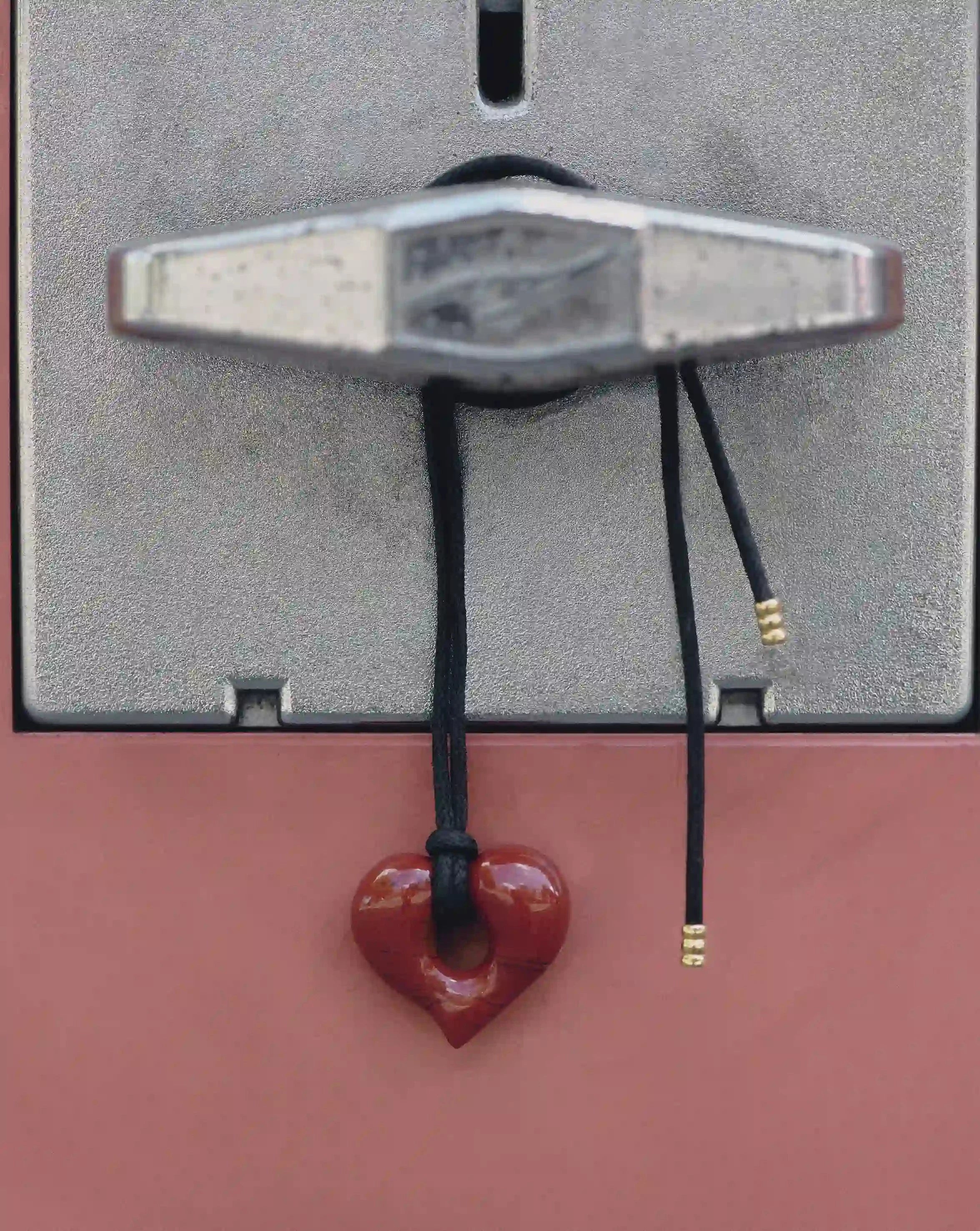 MISSOMA Molten Heart Jasper kaulakoru punainen jaspis 102cm