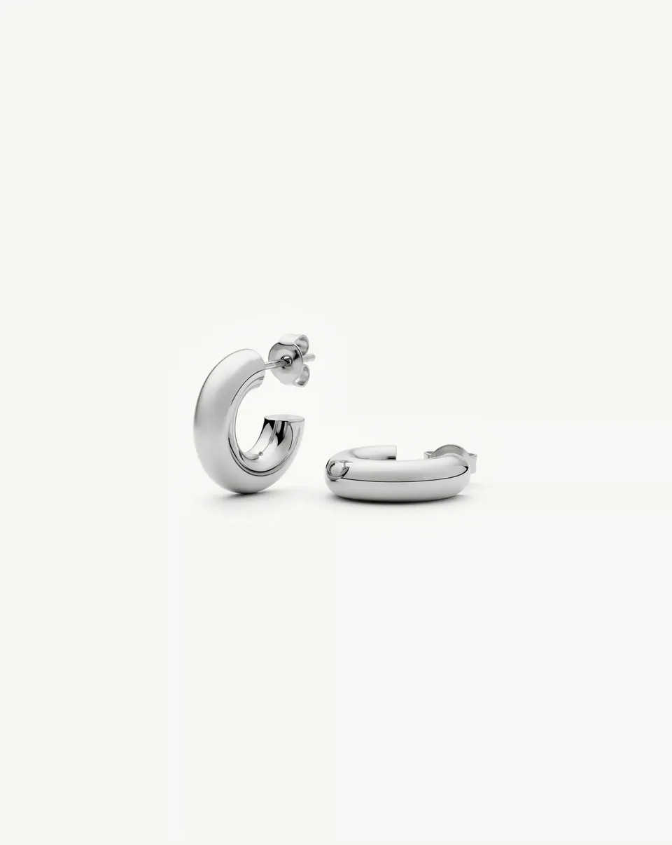 Missoma Classic Chubby Small Hoop korvarenkaat platina