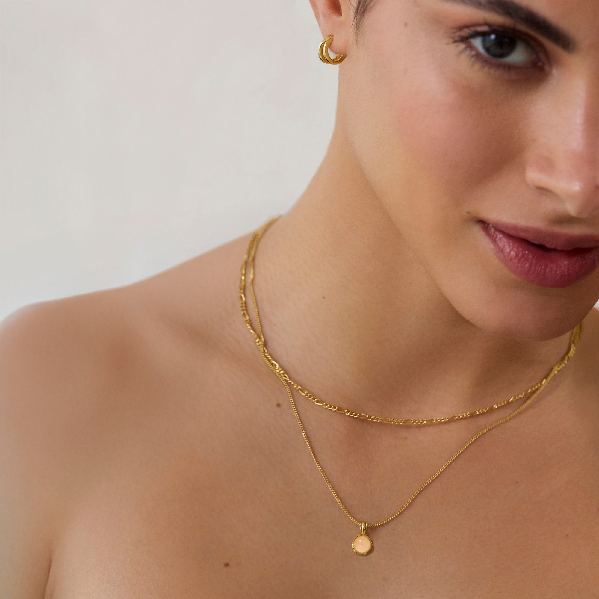 Muru Jewellery Tiny Rose Quartz kaulakoru kulta ruusukvartsi