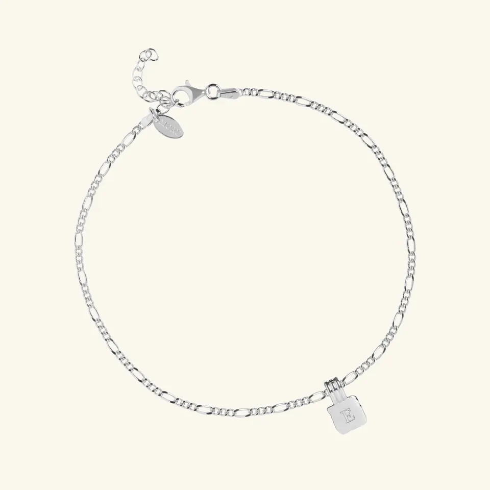 Muru Initial Square Charm Figaro Chain Anklet nilkkakoru hopea