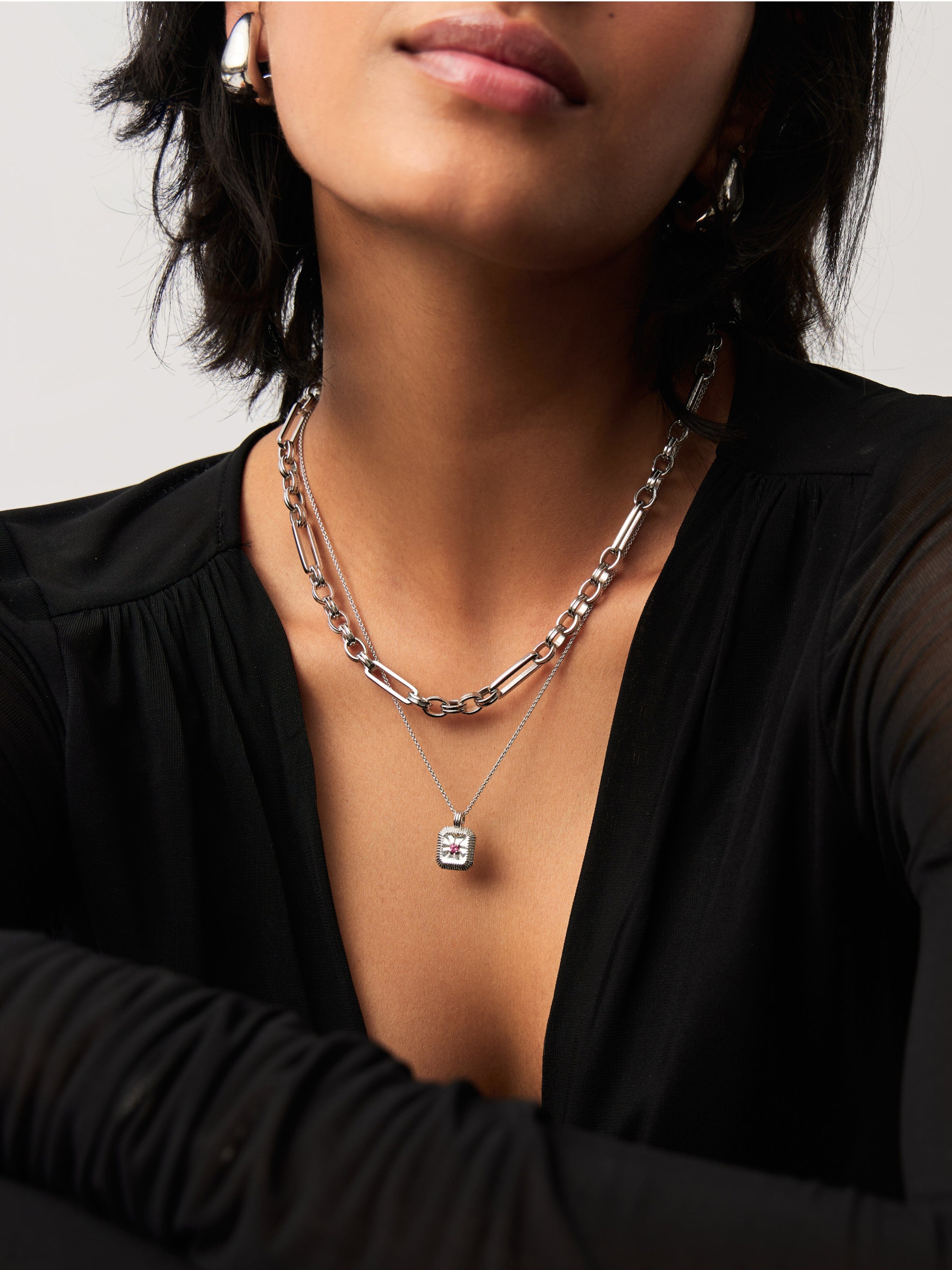 Missoma July Birthstone riipuskaulakoru hopea rubiini