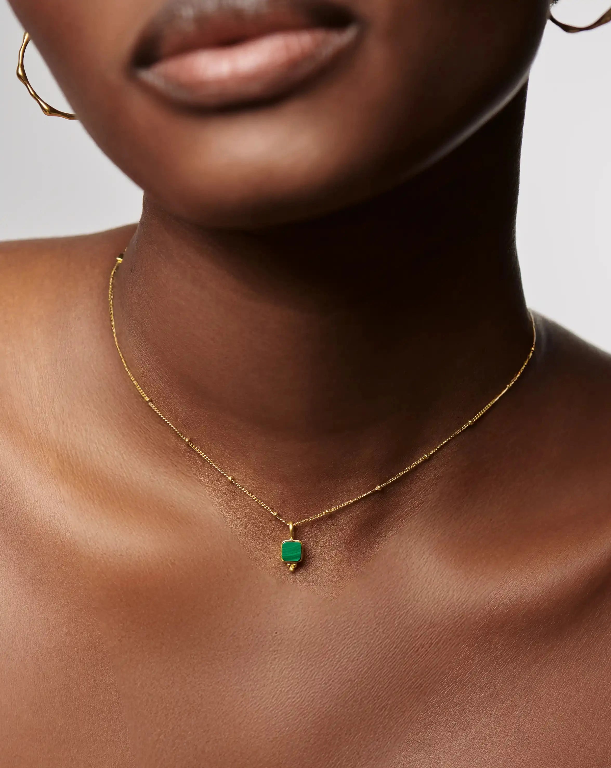 Missoma Lucy Williams choker kulta malakiitti