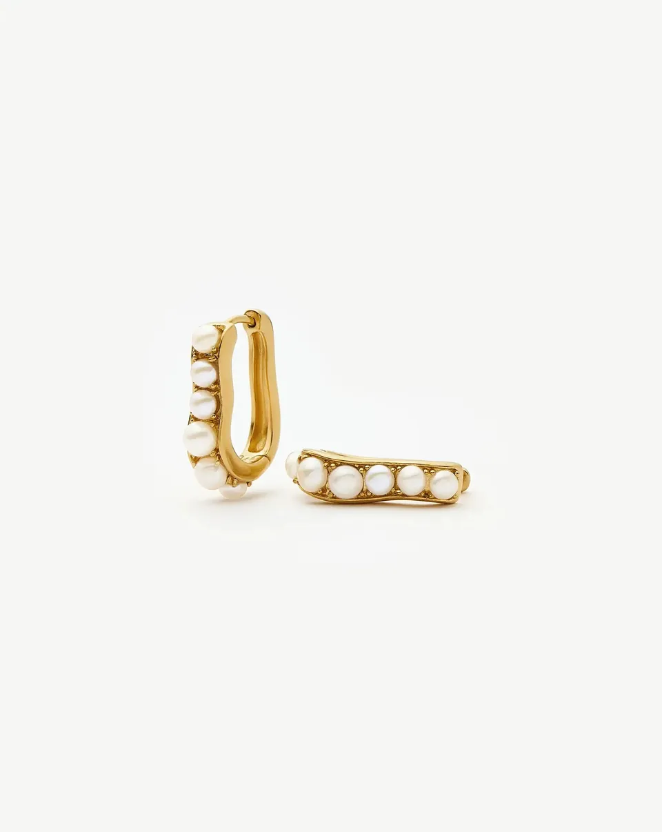 MISSOMA Pearl Wave Small Hoop korvakorut kulta helmi