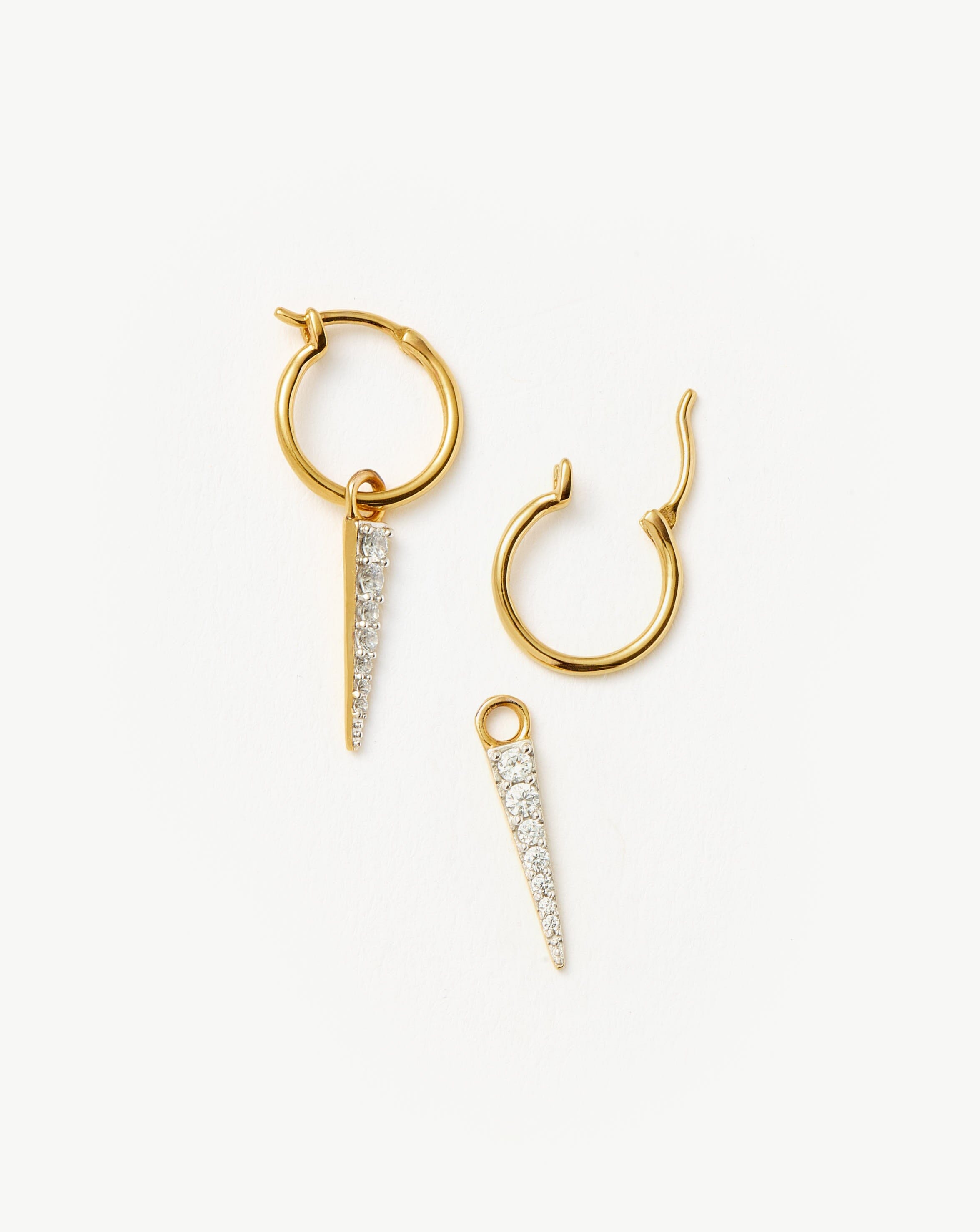 Missoma Mini Pave Spike rengaskorvakorut kulta zirkonia
